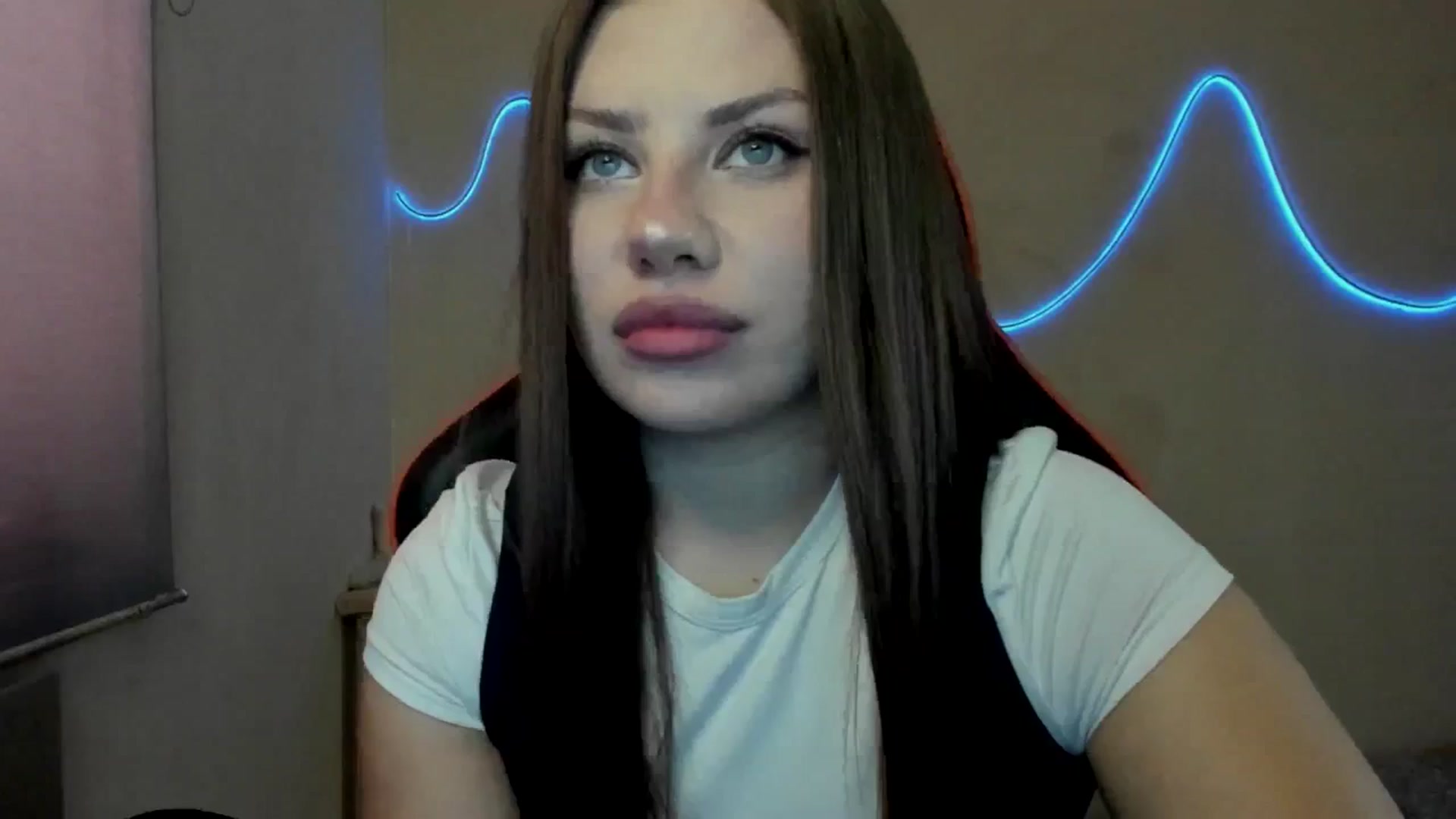 Gallery image thumbnail from FlyingDream's myfreecams stream on, 08/29/2025, 12:24 image 2 of 20
