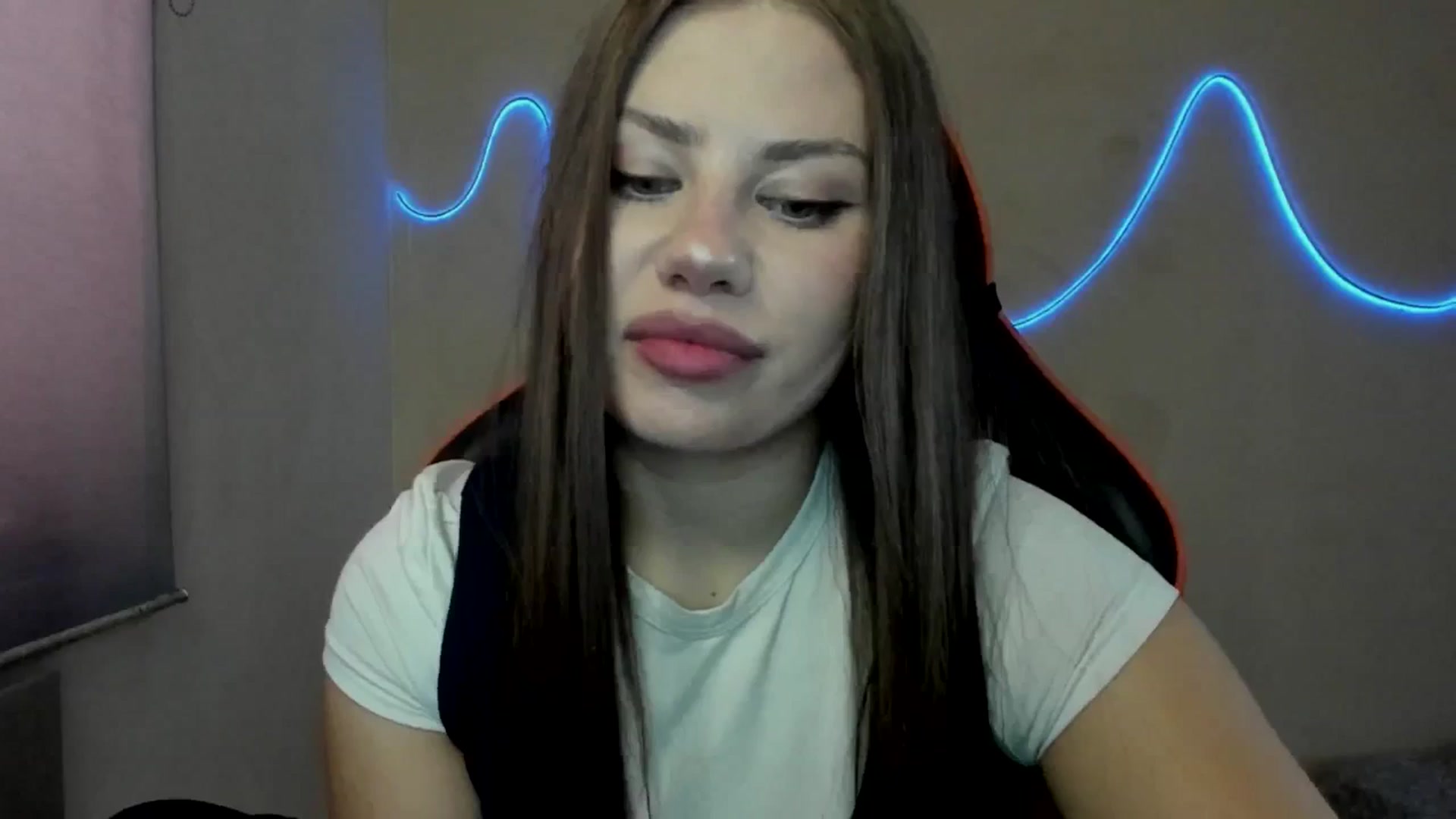 Gallery image thumbnail from FlyingDream's myfreecams stream on, 08/29/2025, 12:24 image 3 of 20