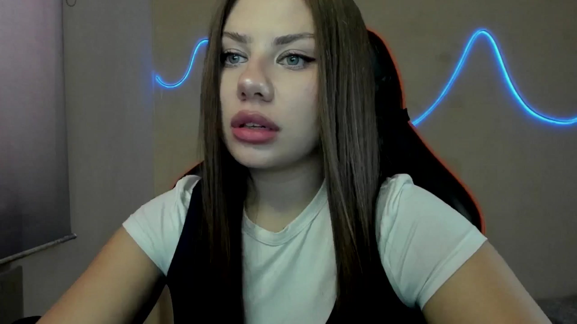 Gallery image thumbnail from FlyingDream's myfreecams stream on, 08/29/2025, 12:24 image 20 of 20