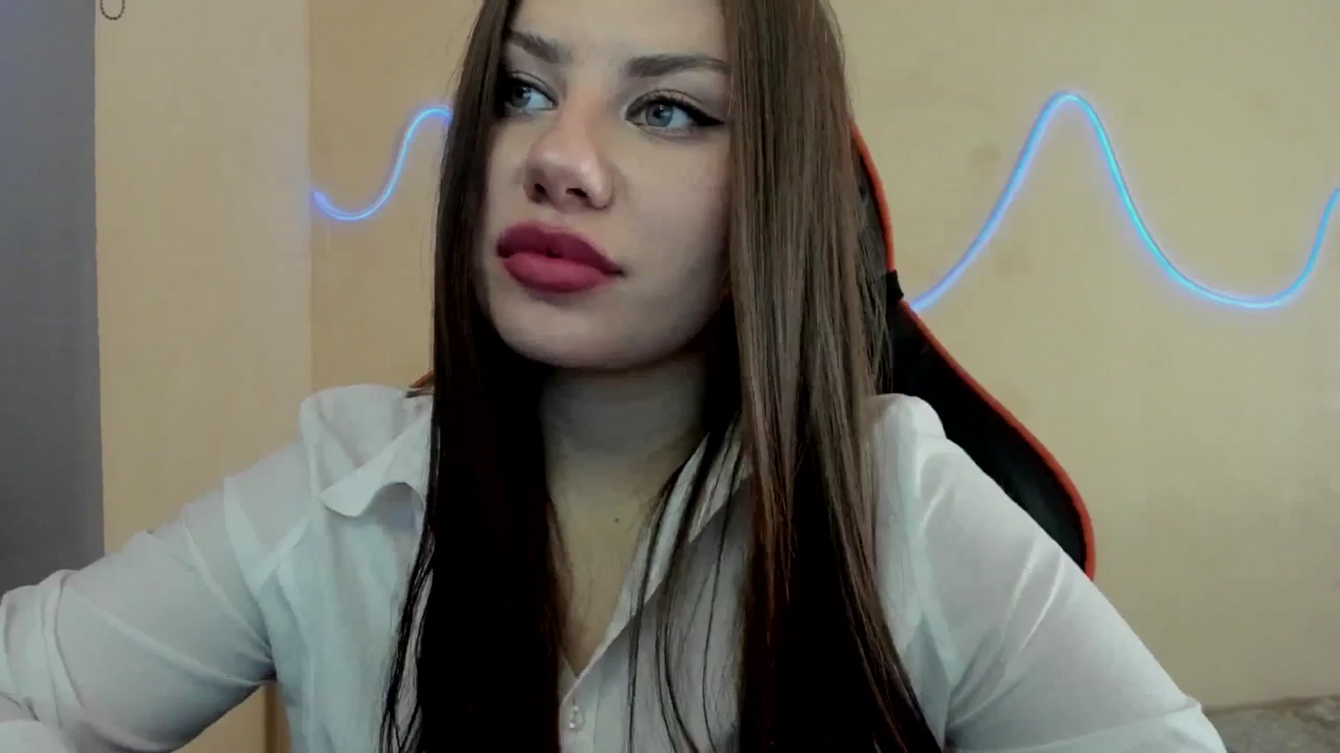 Gallery image thumbnail from FlyingDream's myfreecams stream on, 08/29/2025, 15:21 image 9 of 20