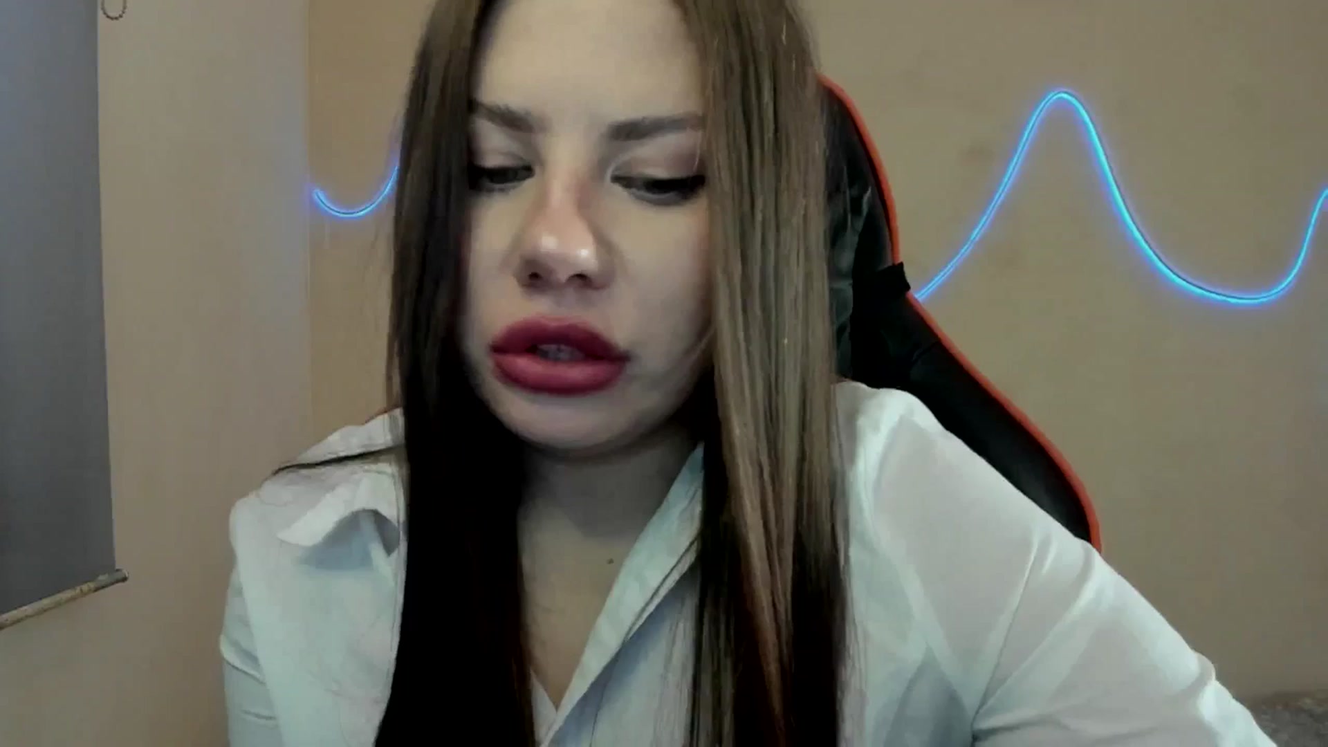 Gallery image thumbnail from FlyingDream's myfreecams stream on, 08/29/2025, 15:21 image 1 of 20