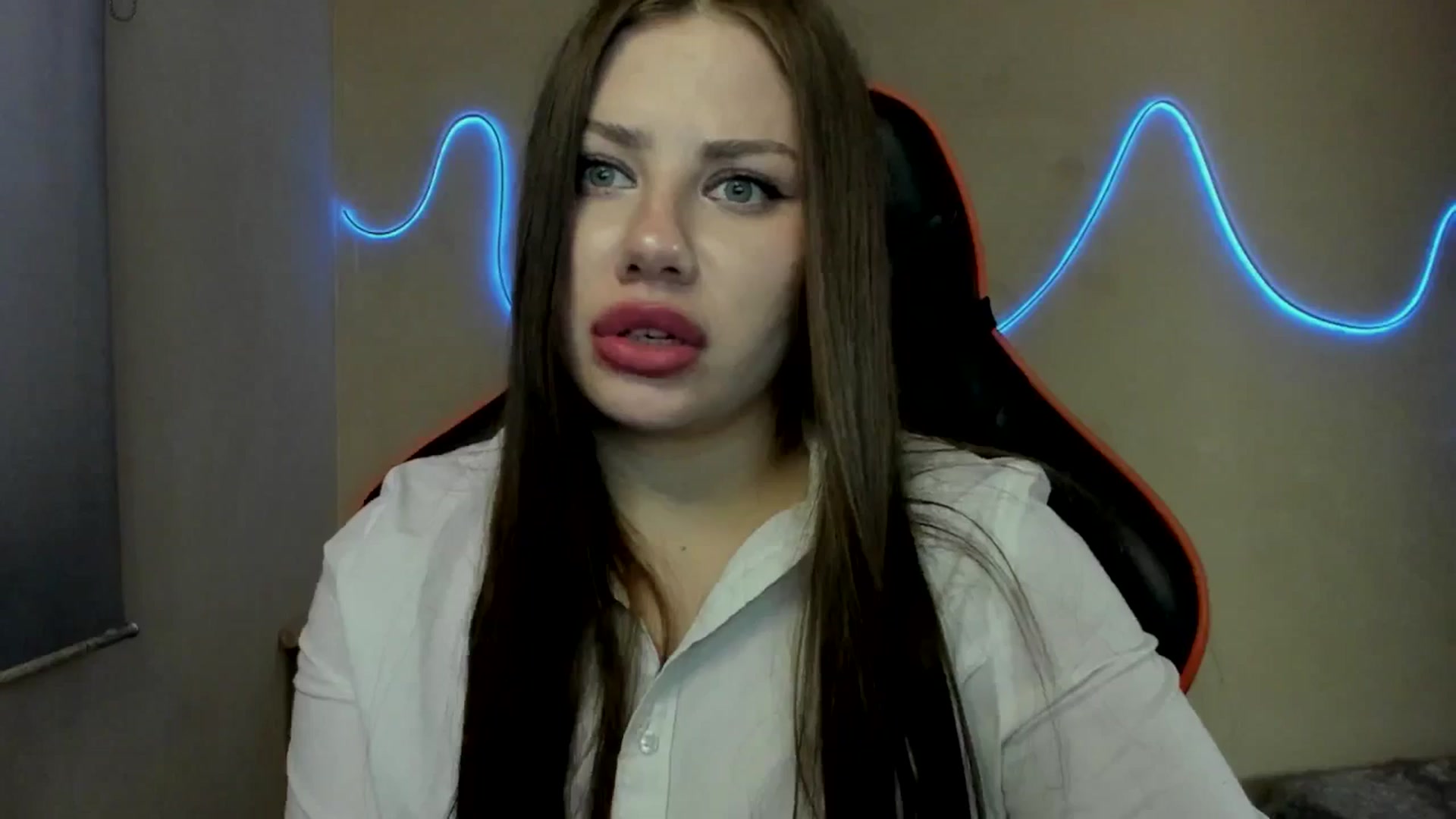 Gallery image thumbnail from FlyingDream's myfreecams stream on, 08/29/2025, 15:21 image 18 of 20