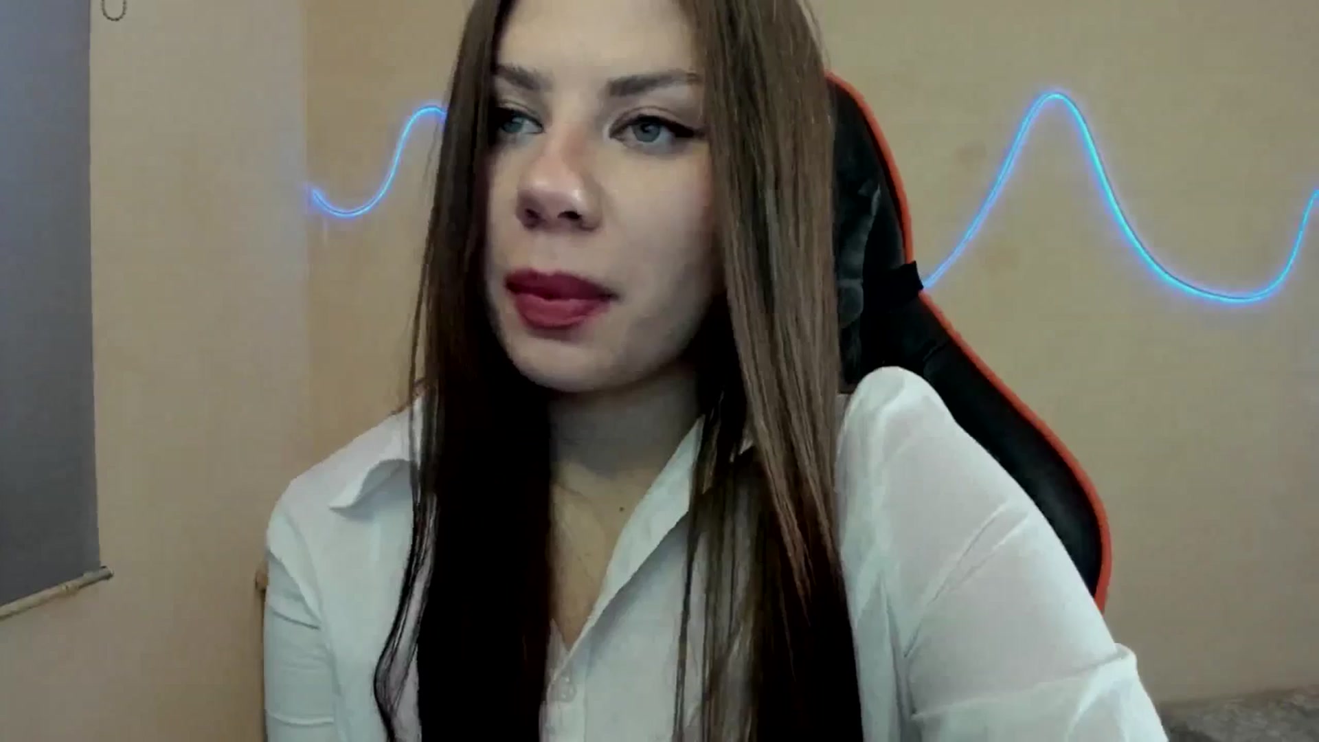 Gallery image thumbnail from FlyingDream's myfreecams stream on, 08/29/2025, 15:21 image 5 of 20