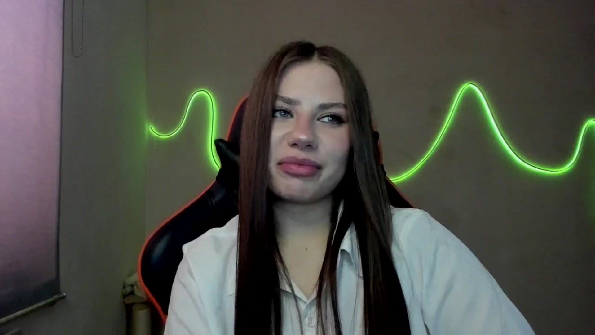 Gallery image thumbnail from FlyingDream's myfreecams stream on, 08/31/2025, 11:26 image 6 of 20