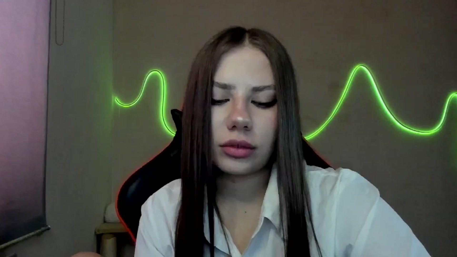 Gallery image thumbnail from FlyingDream's myfreecams stream on, 08/31/2025, 11:26 image 17 of 20