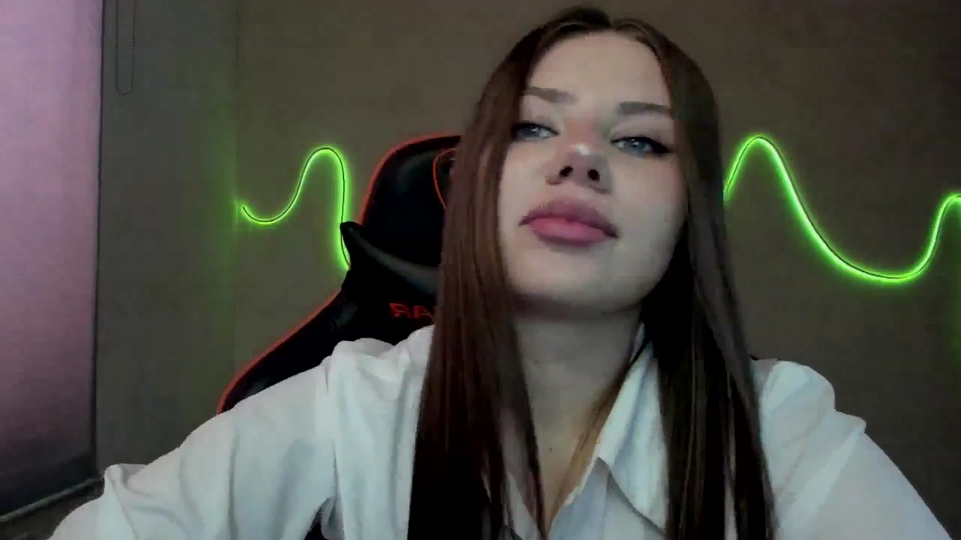 Gallery image thumbnail from FlyingDream's myfreecams stream on, 08/31/2025, 11:26 image 7 of 20
