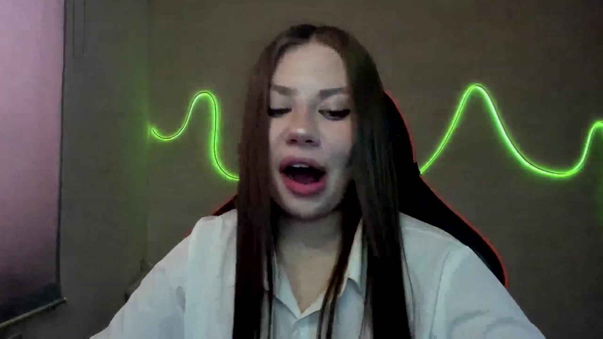 Gallery image thumbnail from FlyingDream's myfreecams stream on, 08/31/2025, 11:26 image 10 of 20