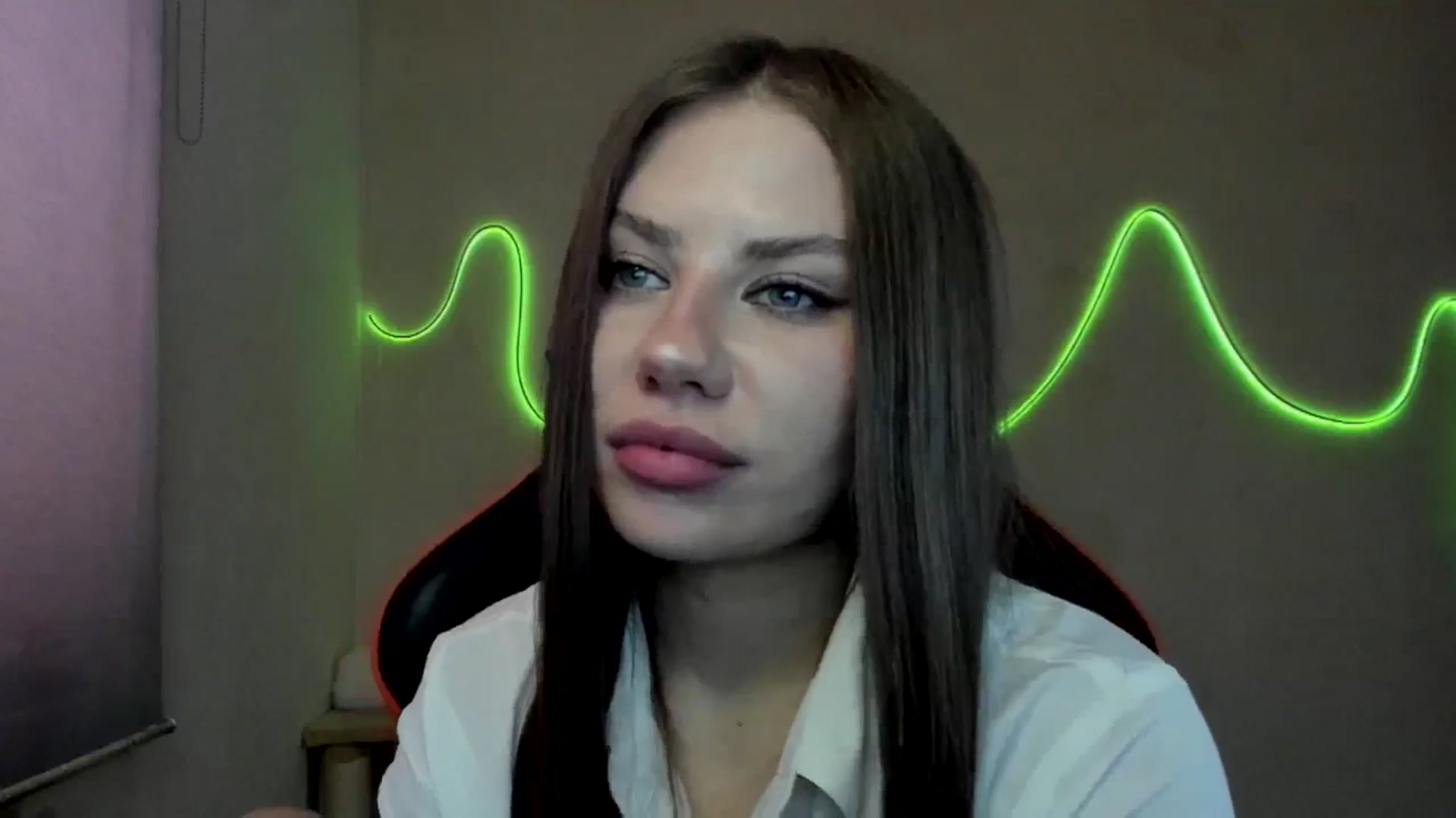 Gallery image thumbnail from FlyingDream's myfreecams stream on, 08/31/2025, 11:26 image 18 of 20
