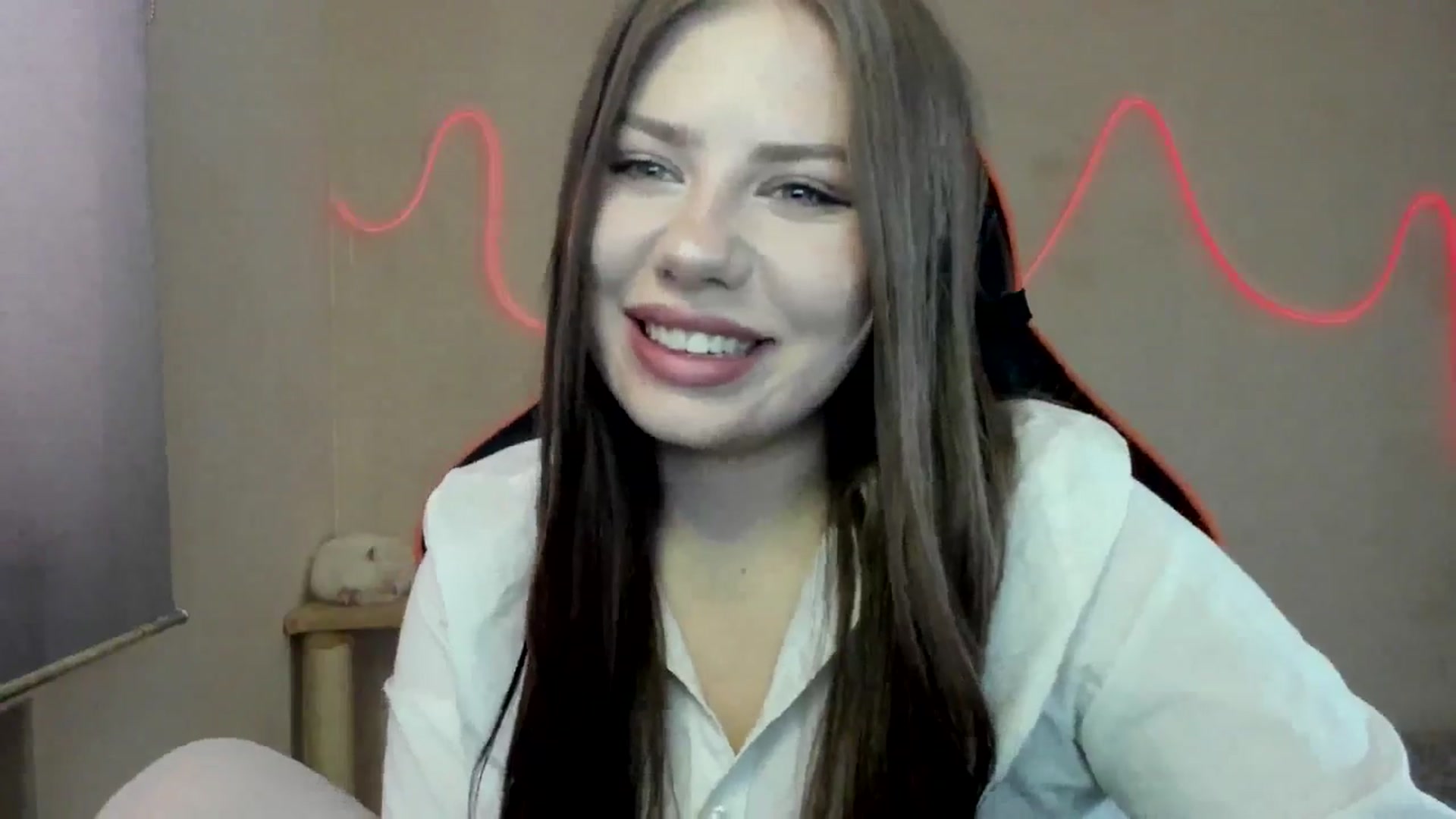 Gallery image thumbnail from FlyingDream's myfreecams stream on, 09/01/2025, 12:42 image 10 of 20