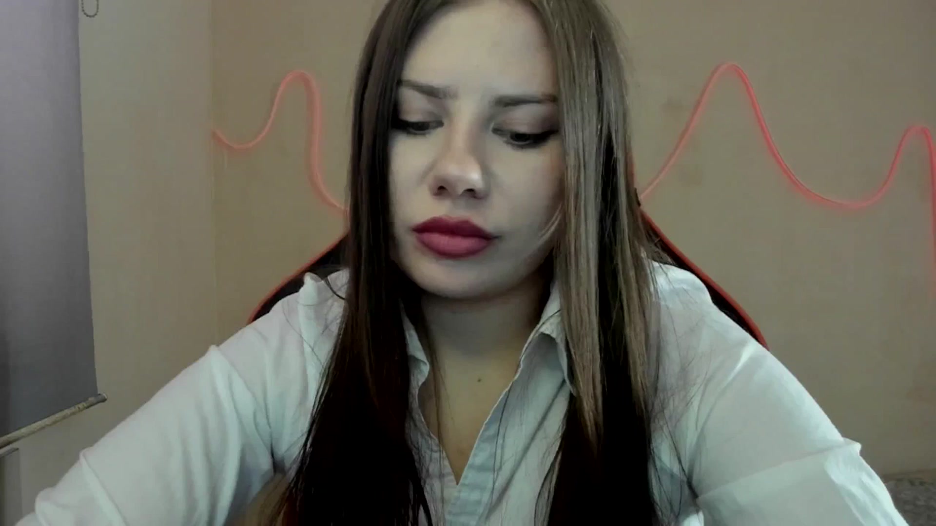 Gallery image thumbnail from FlyingDream's myfreecams stream on, 09/01/2025, 14:00 image 19 of 20