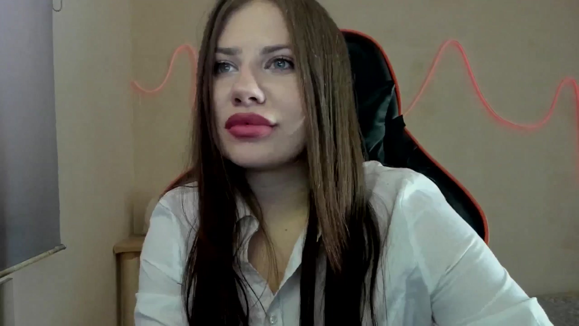 Gallery image thumbnail from FlyingDream's myfreecams stream on, 09/01/2025, 14:00 image 6 of 20