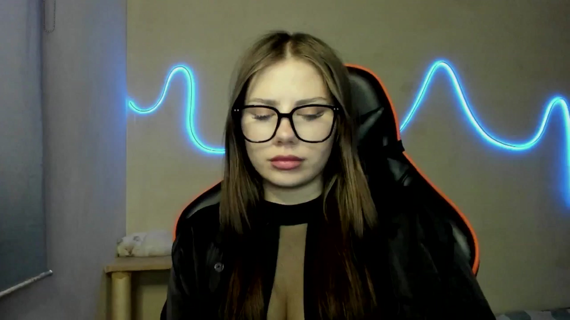 Gallery image thumbnail from FlyingDream's myfreecams stream on, 09/03/2025, 16:04 image 13 of 20