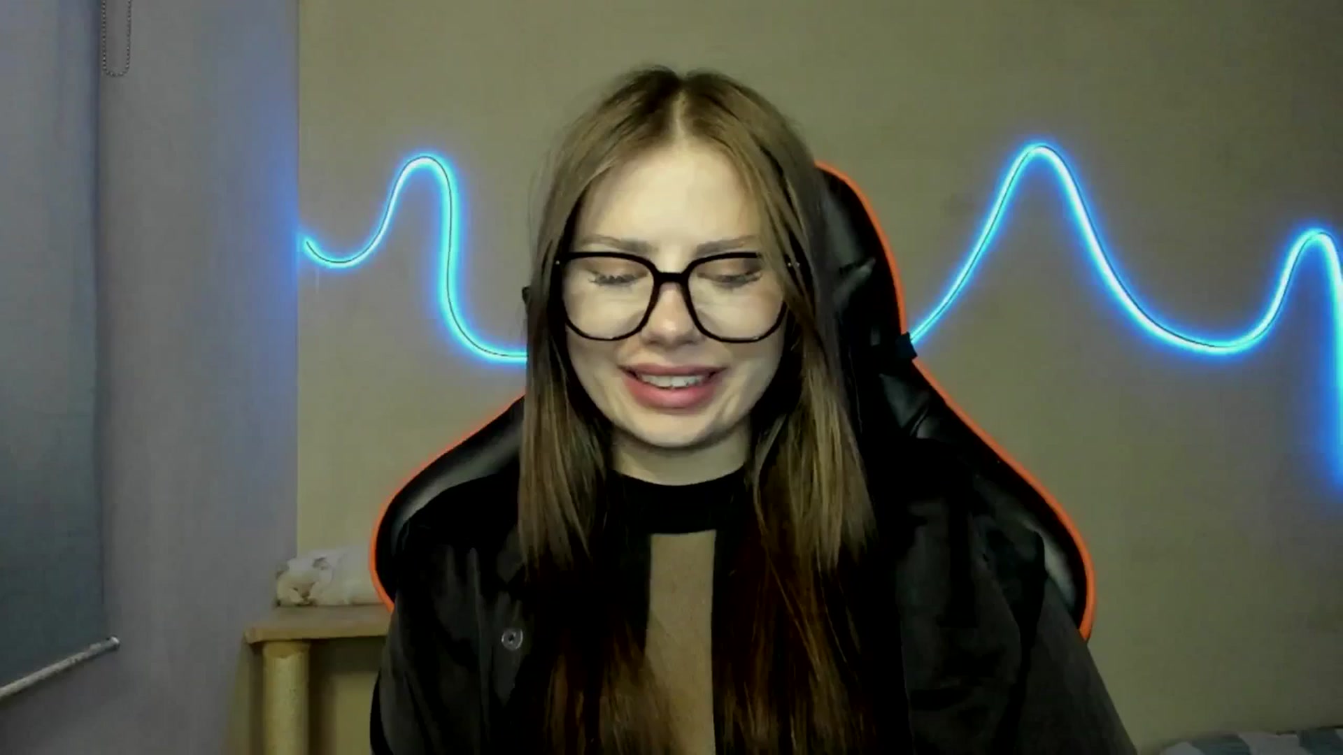 Gallery image thumbnail from FlyingDream's myfreecams stream on, 09/03/2025, 16:04 image 14 of 20