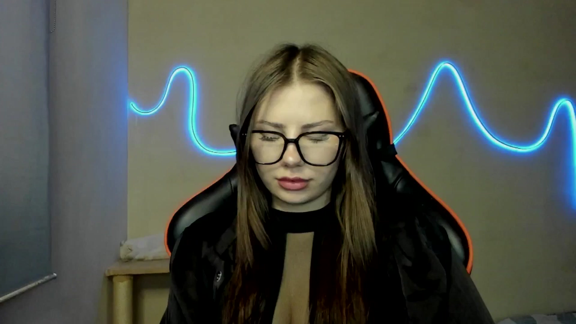 Gallery image thumbnail from FlyingDream's myfreecams stream on, 09/03/2025, 16:04 image 17 of 20