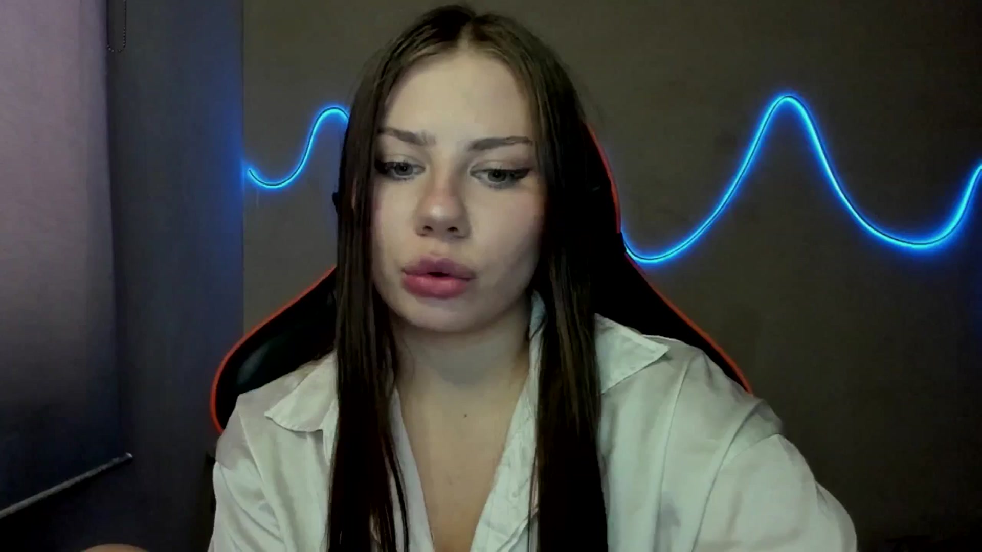 Gallery image thumbnail from FlyingDream's myfreecams stream on, 09/04/2025, 13:23 image 11 of 20