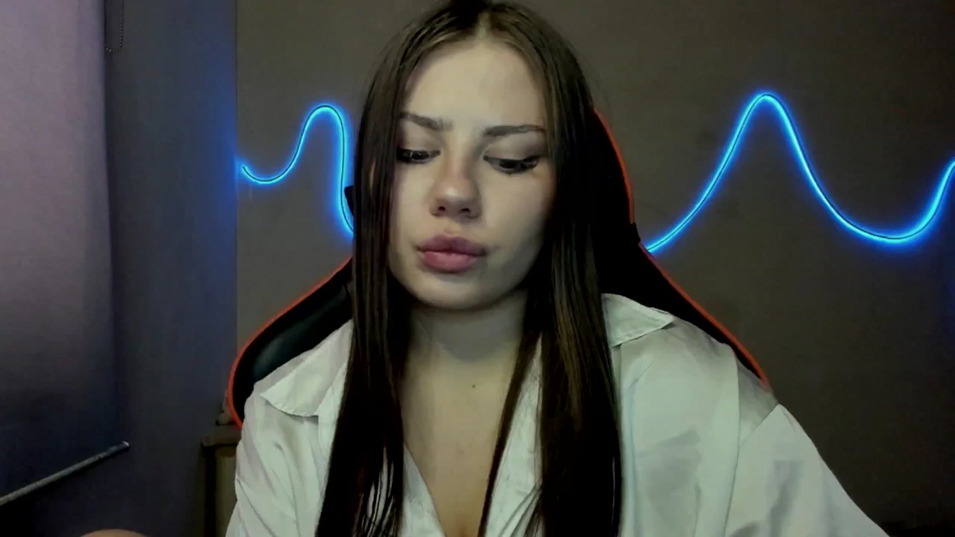 Gallery image thumbnail from FlyingDream's myfreecams stream on, 09/04/2025, 13:23 image 12 of 20