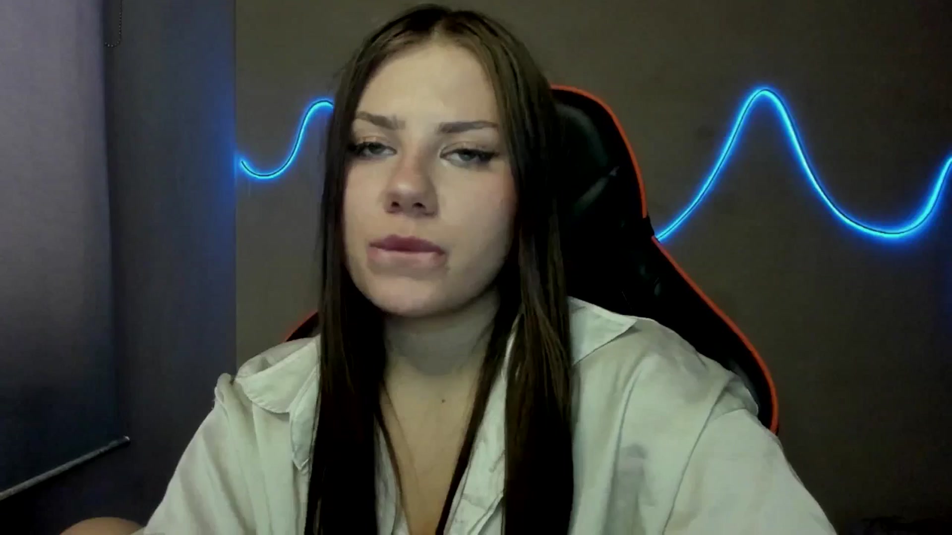 Gallery image thumbnail from FlyingDream's myfreecams stream on, 09/04/2025, 13:23 image 18 of 20
