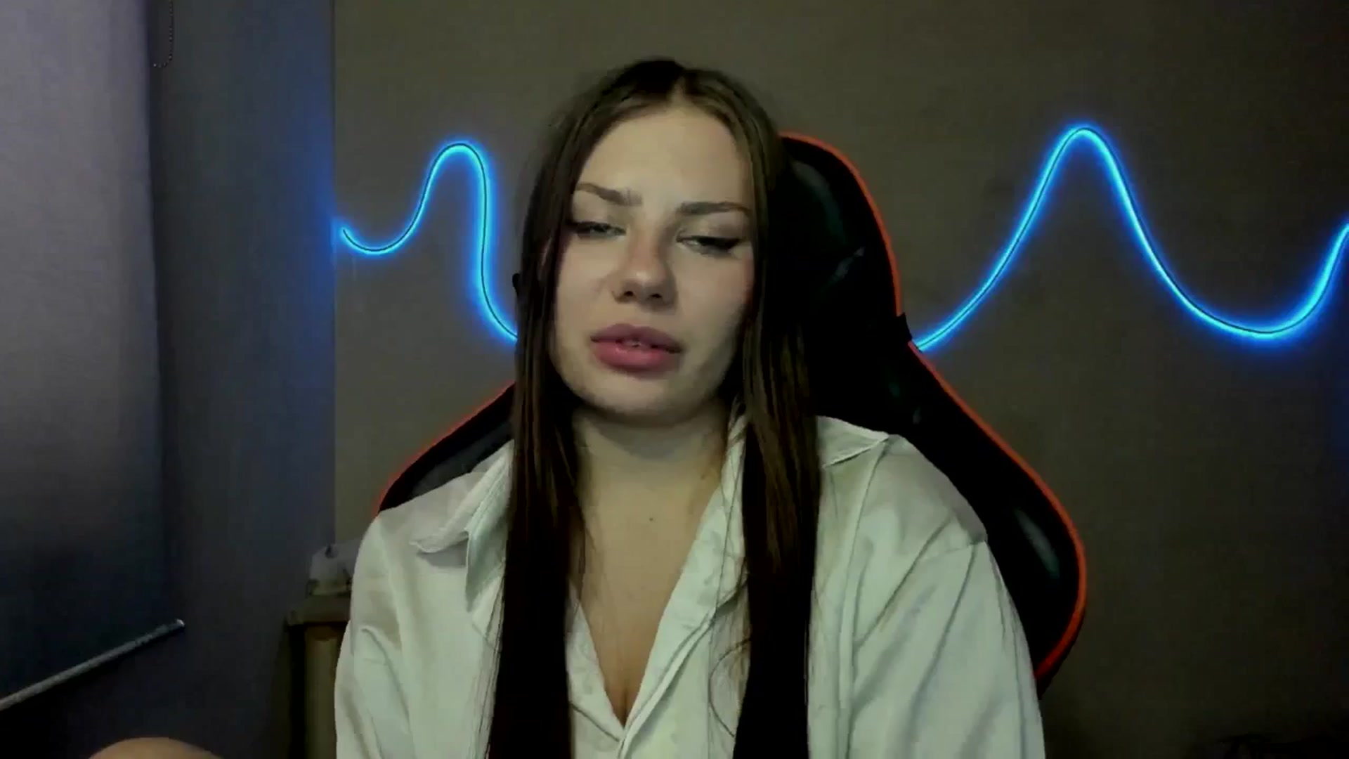 Gallery image thumbnail from FlyingDream's myfreecams stream on, 09/04/2025, 13:23 image 17 of 20
