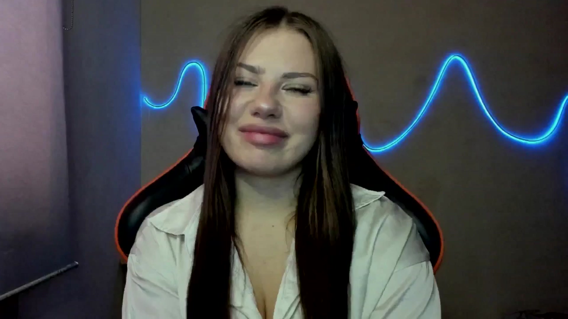 Gallery image thumbnail from FlyingDream's myfreecams stream on, 09/04/2025, 13:23 image 2 of 20
