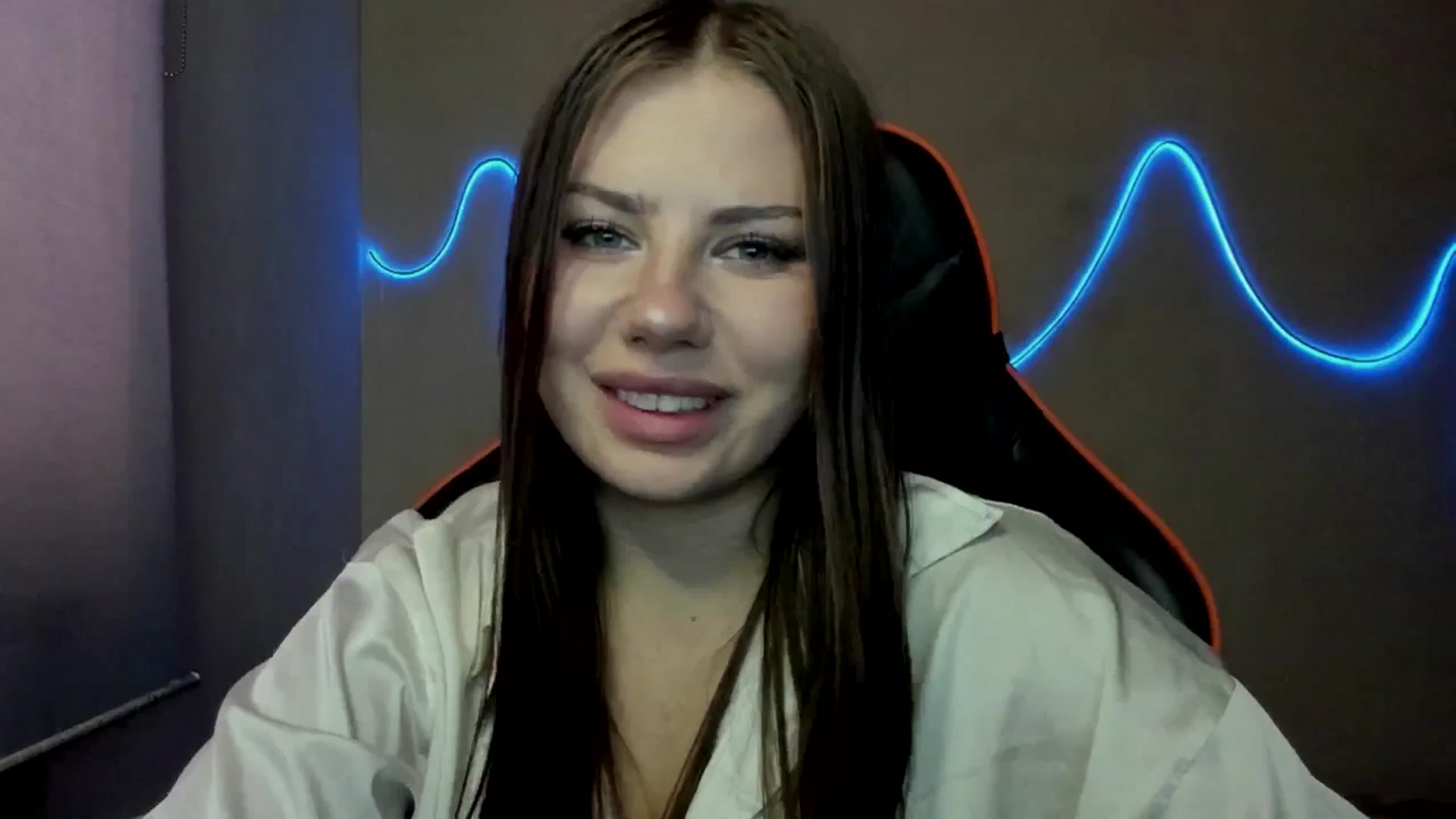 Gallery image thumbnail from FlyingDream's myfreecams stream on, 09/04/2025, 13:23 image 7 of 20