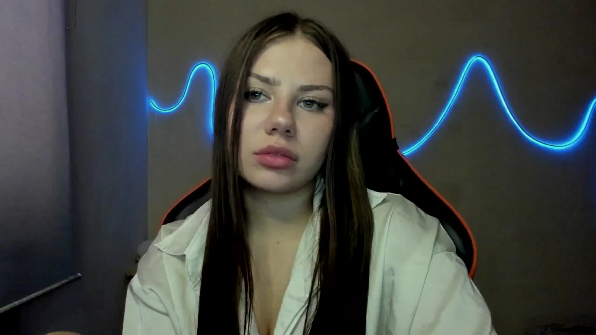 Gallery image thumbnail from FlyingDream's myfreecams stream on, 09/04/2025, 13:23 image 16 of 20