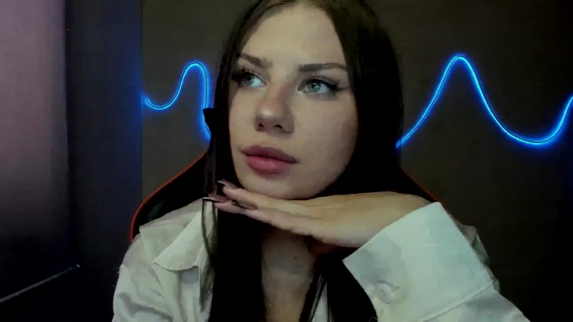 Gallery image thumbnail from FlyingDream's myfreecams stream on, 09/04/2025, 13:23 image 6 of 20