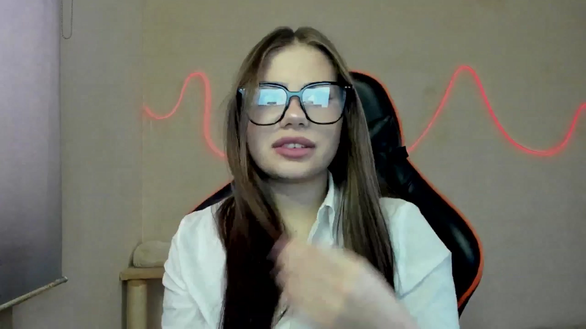 Gallery image thumbnail from FlyingDream's myfreecams stream on, 09/05/2025, 13:26 image 10 of 20