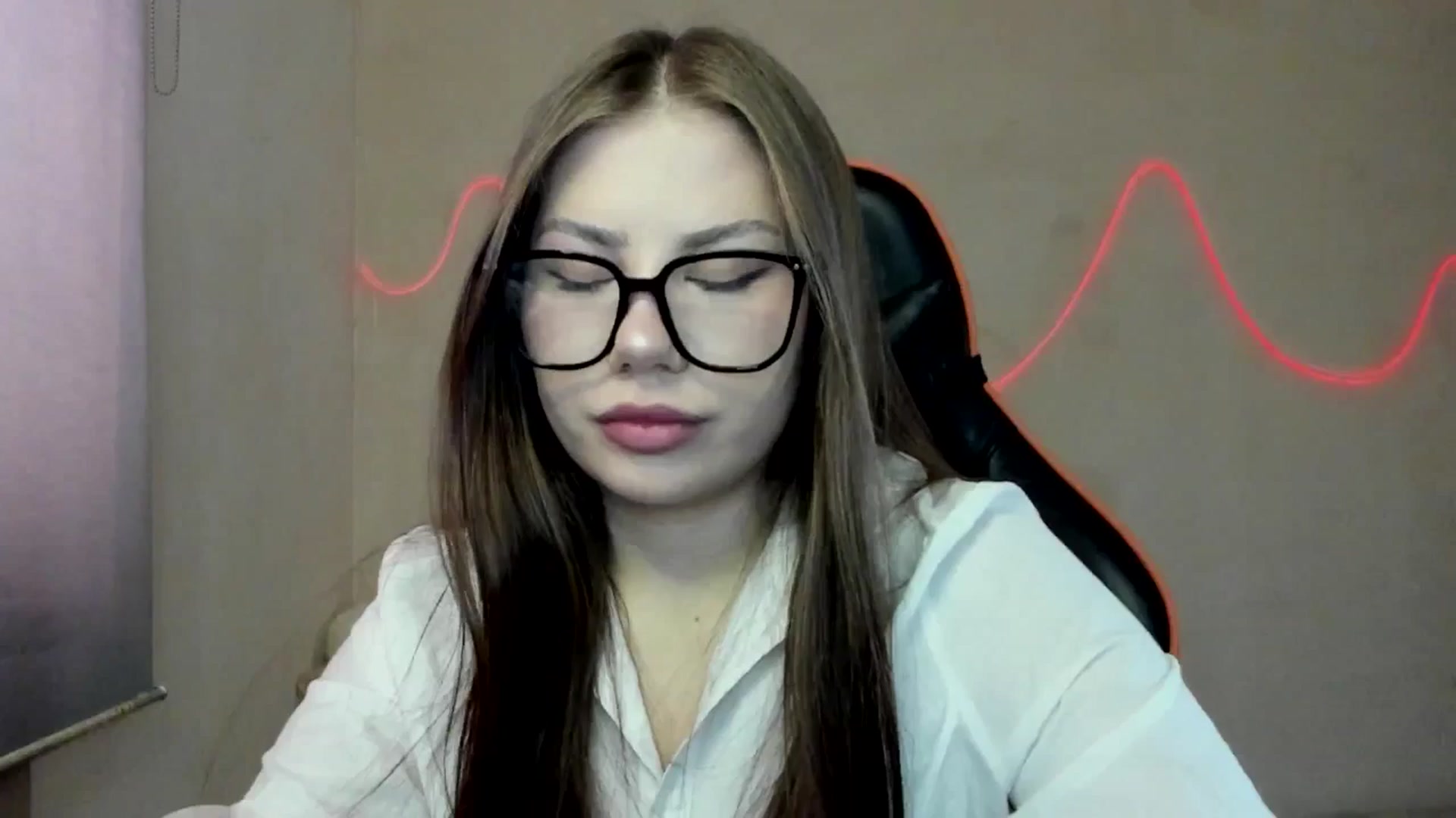 Gallery image thumbnail from FlyingDream's myfreecams stream on, 09/05/2025, 13:26 image 3 of 20