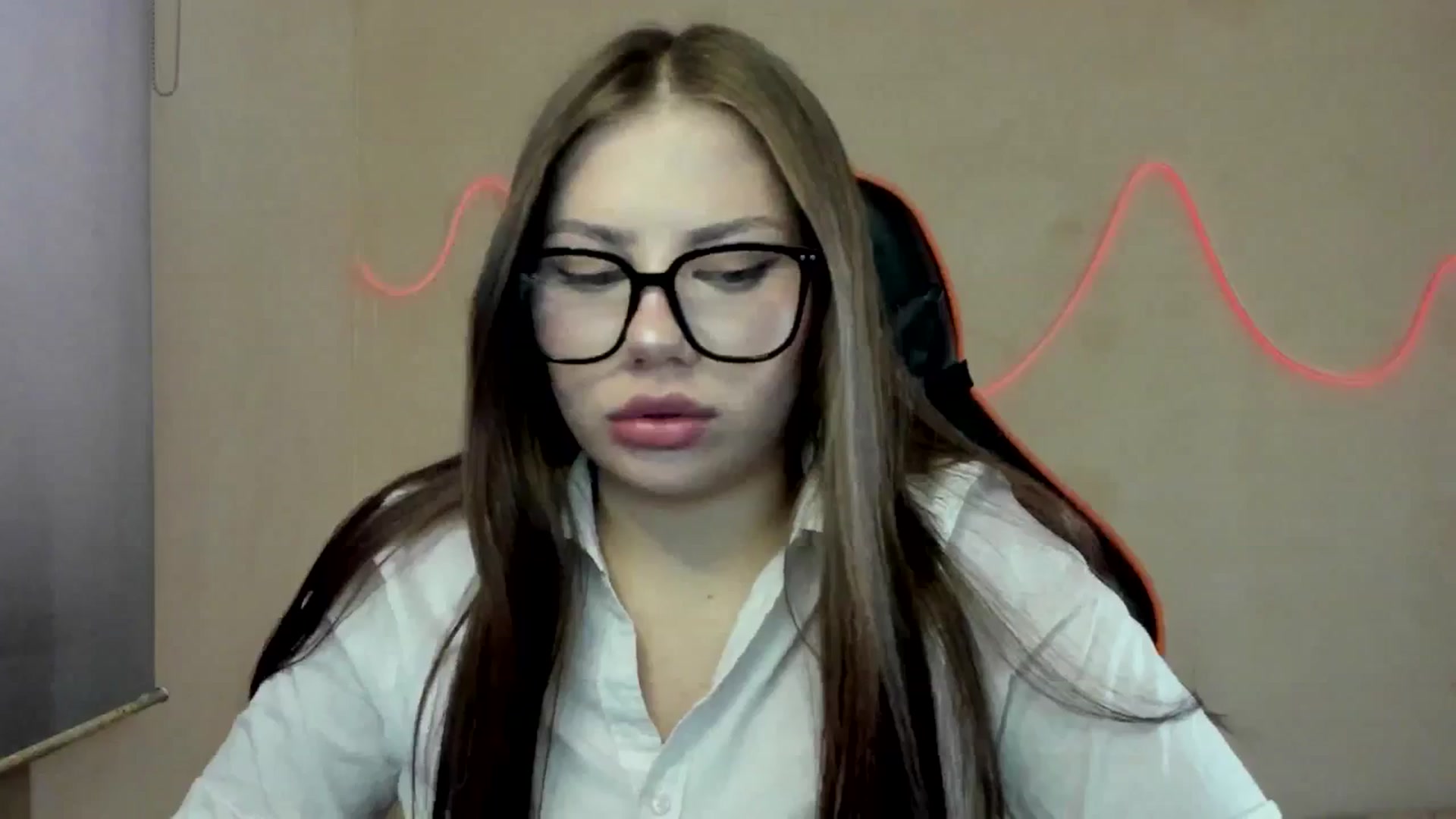 Gallery image thumbnail from FlyingDream's myfreecams stream on, 09/05/2025, 13:26 image 17 of 20