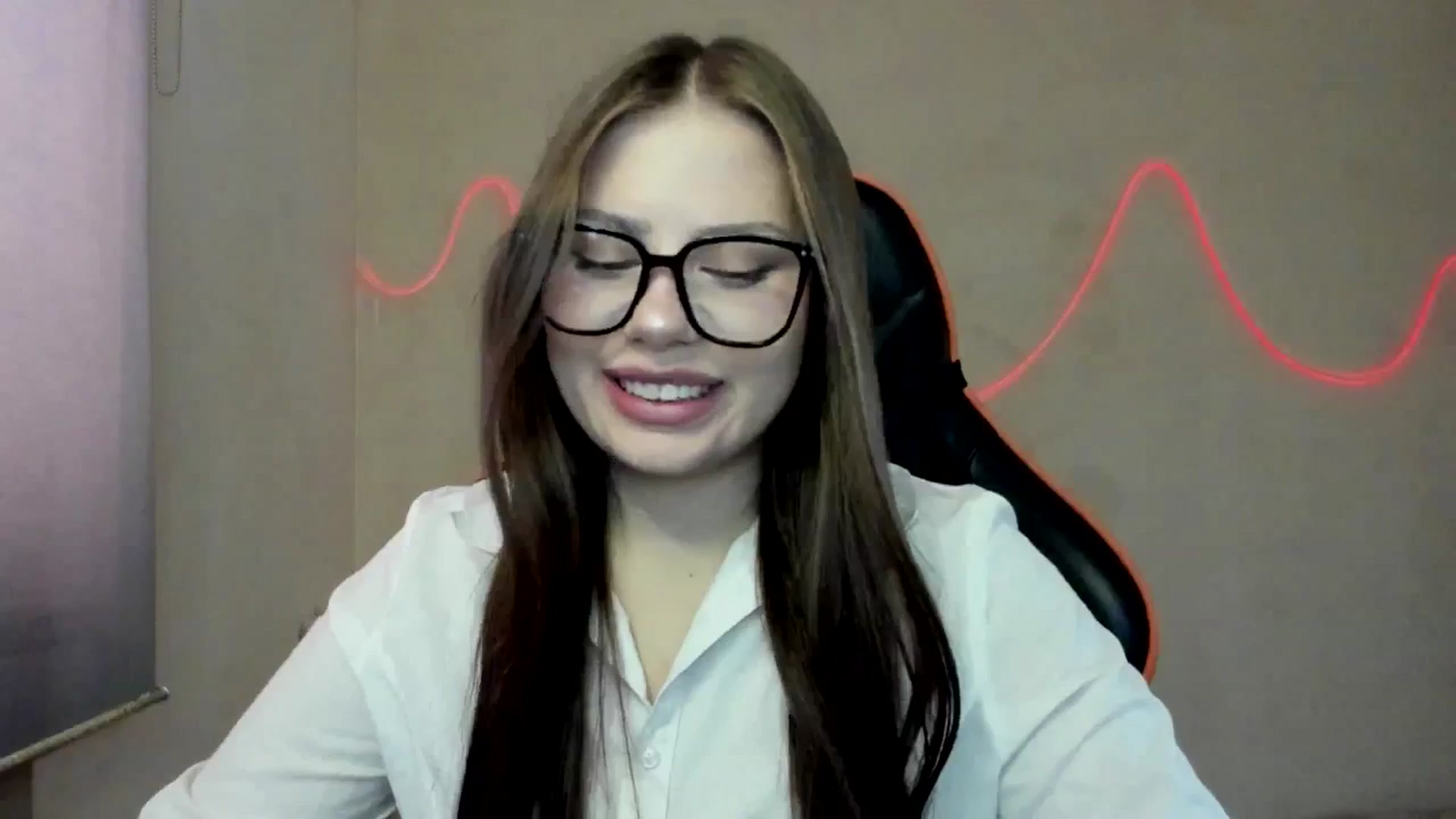 Gallery image thumbnail from FlyingDream's myfreecams stream on, 09/05/2025, 13:26 image 4 of 20