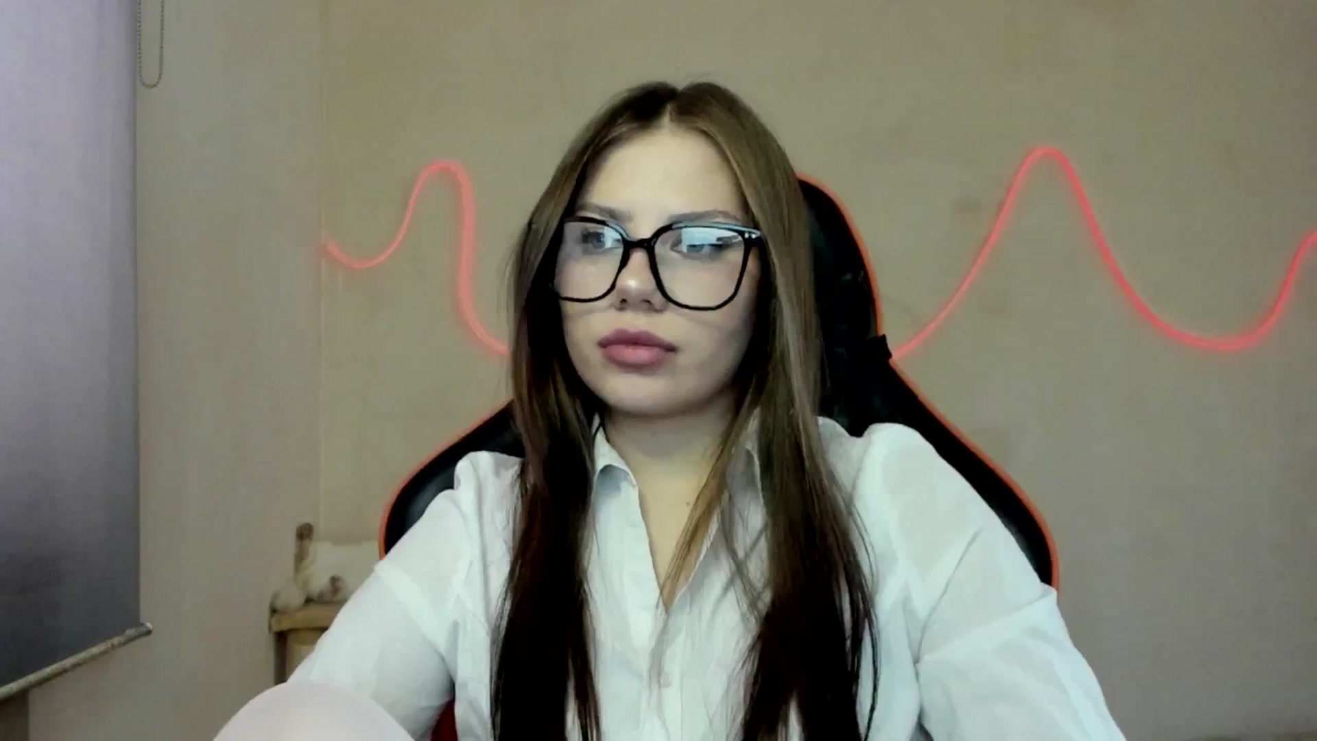 Gallery image thumbnail from FlyingDream's myfreecams stream on, 09/05/2025, 13:26 image 14 of 20