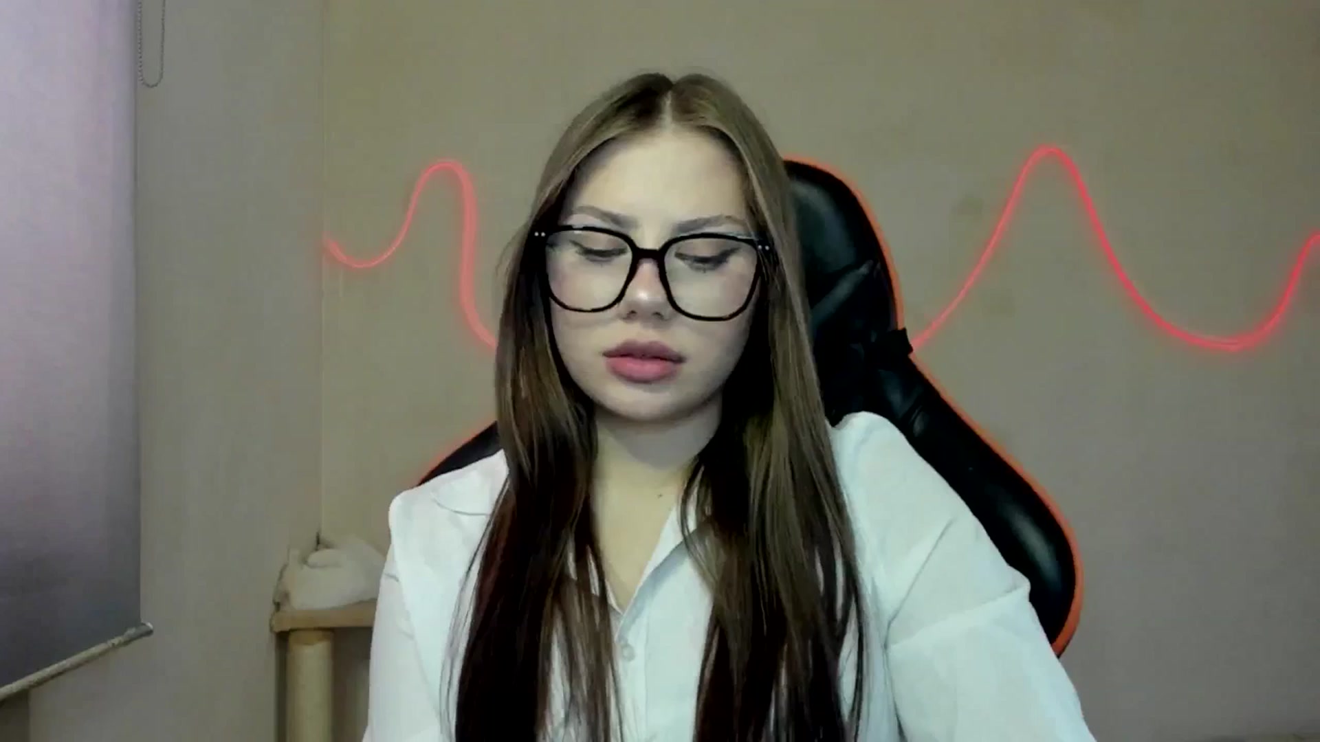 Gallery image thumbnail from FlyingDream's myfreecams stream on, 09/05/2025, 13:26 image 7 of 20
