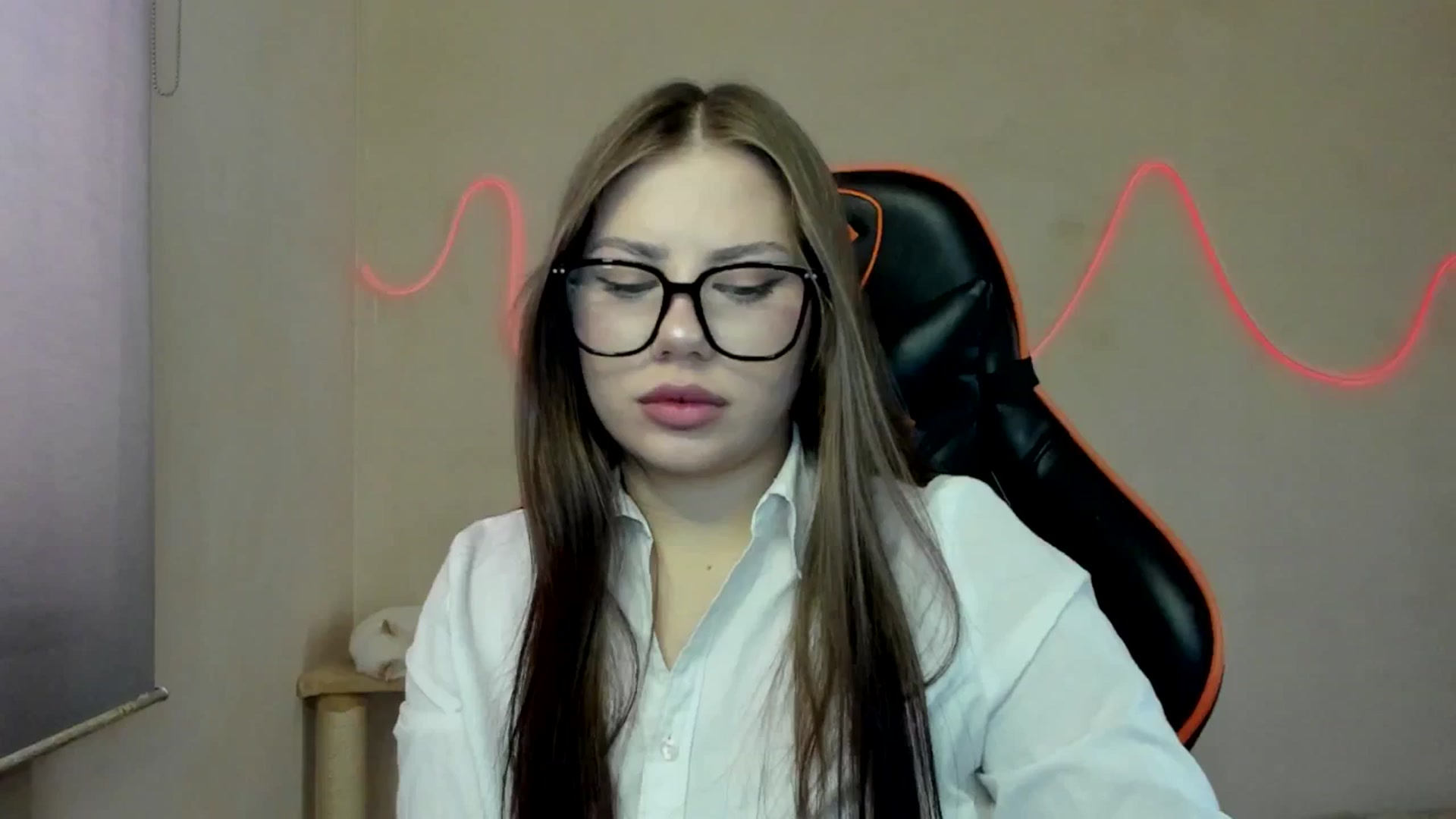 Gallery image thumbnail from FlyingDream's myfreecams stream on, 09/05/2025, 13:26 image 9 of 20