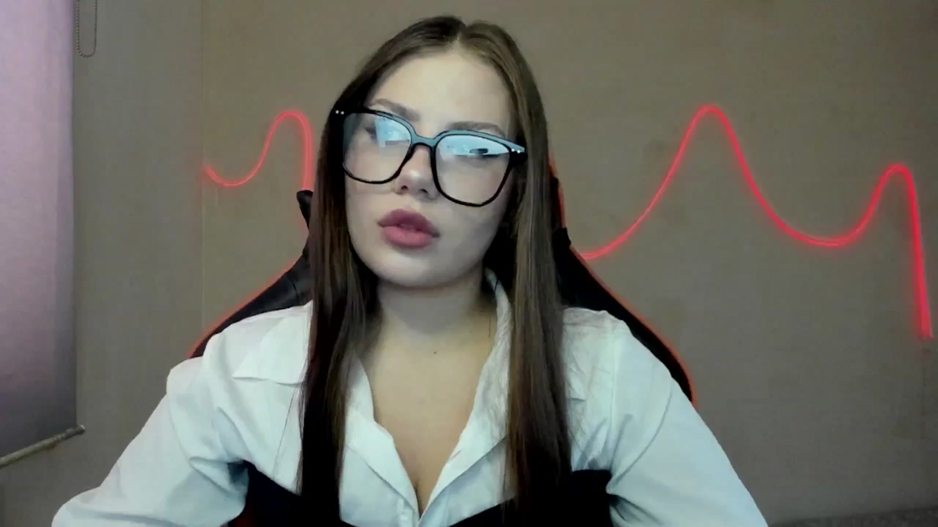 Gallery image thumbnail from FlyingDream's myfreecams stream on, 09/06/2025, 12:06 image 1 of 20