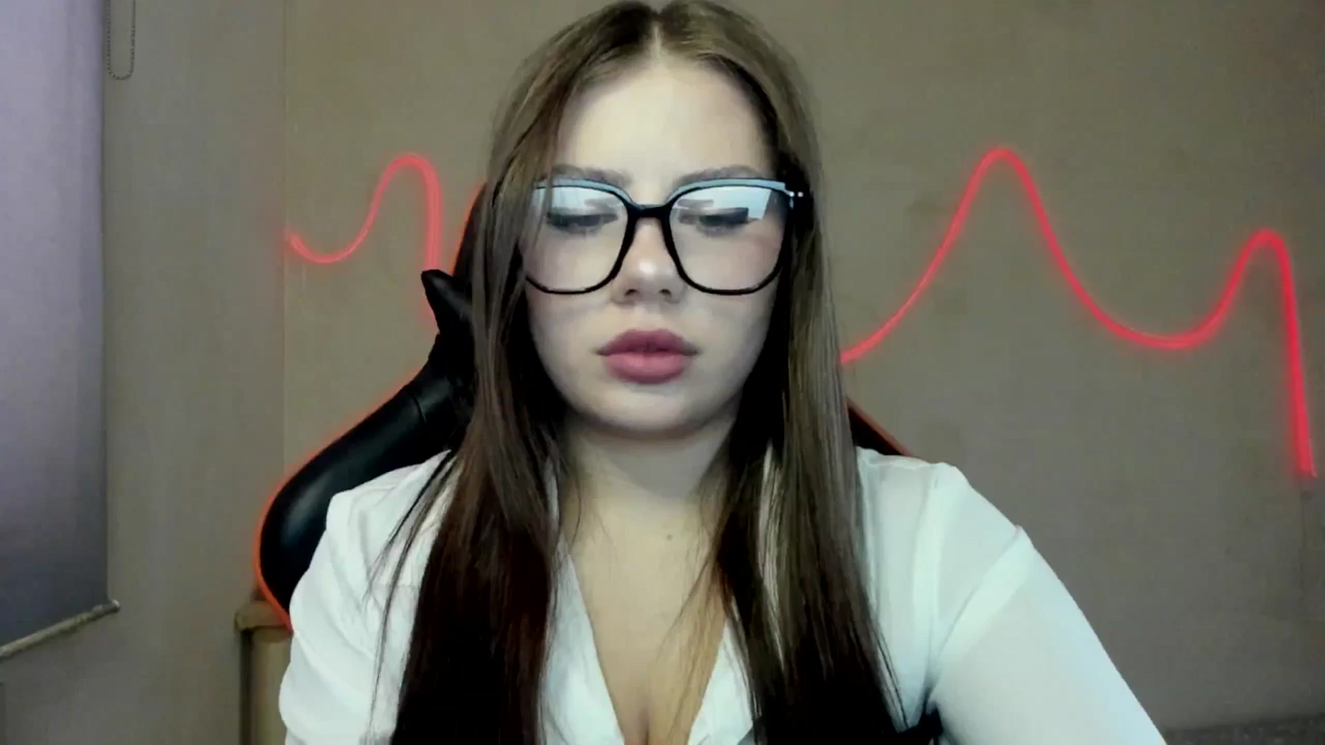Gallery image thumbnail from FlyingDream's myfreecams stream on, 09/06/2025, 12:06 image 13 of 20