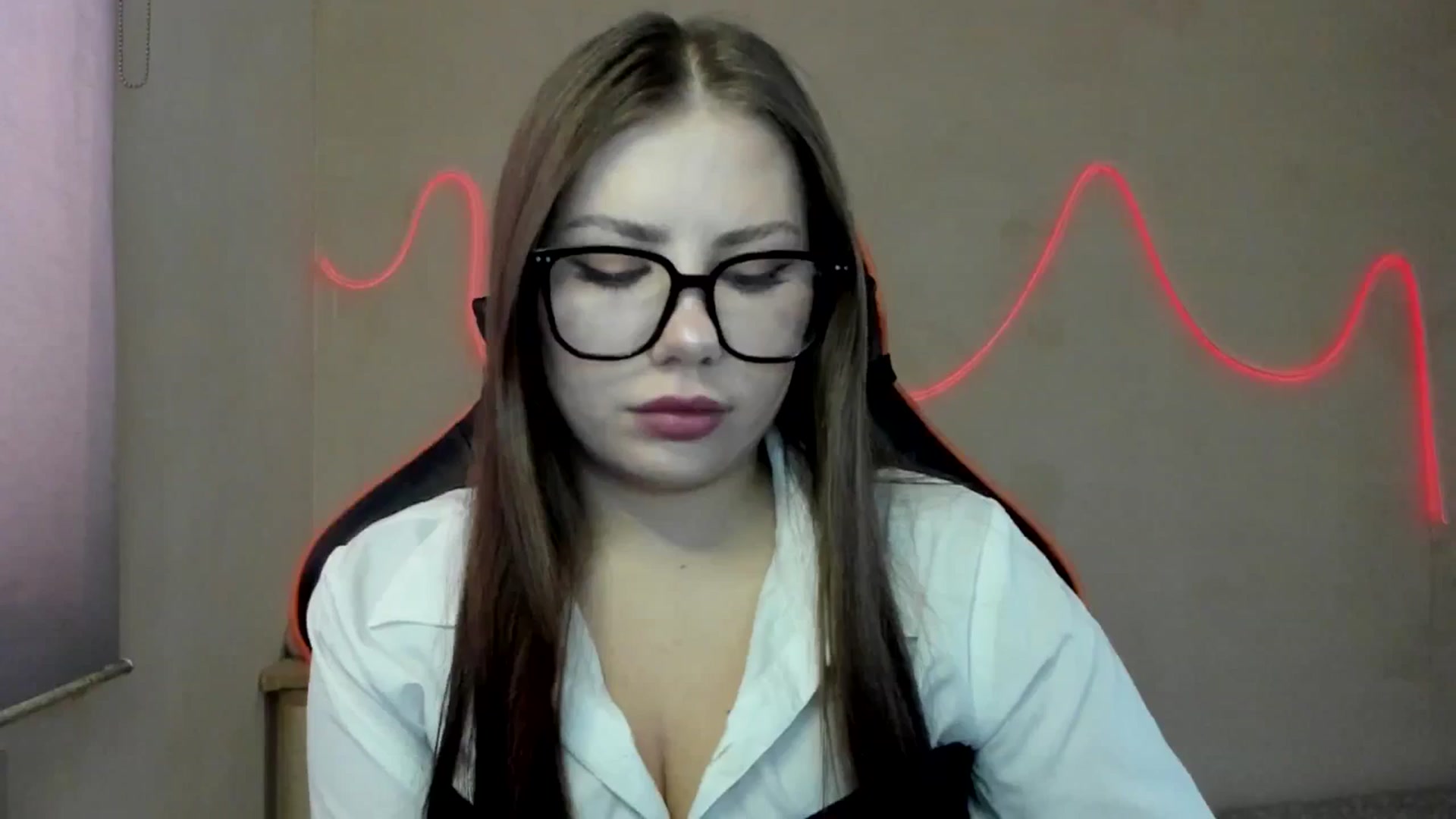 Gallery image thumbnail from FlyingDream's myfreecams stream on, 09/06/2025, 12:06 image 2 of 20