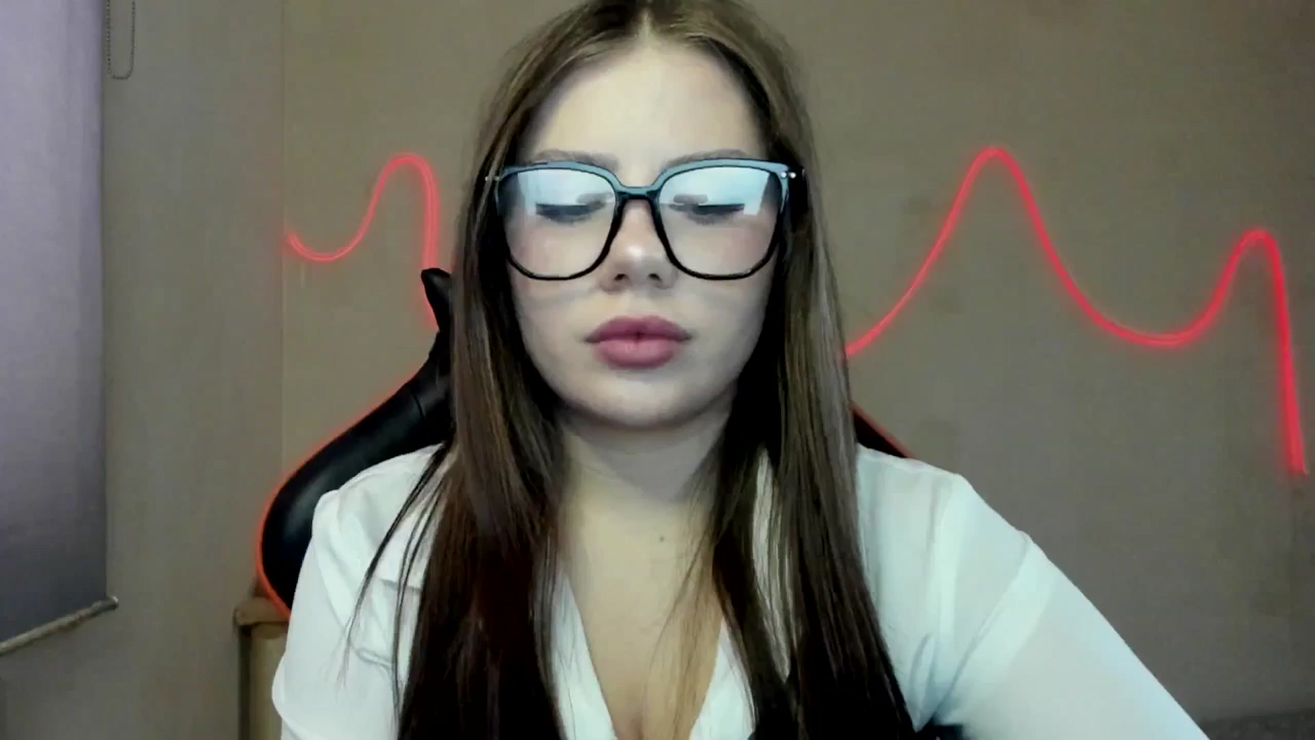 Gallery image thumbnail from FlyingDream's myfreecams stream on, 09/06/2025, 12:06 image 11 of 20