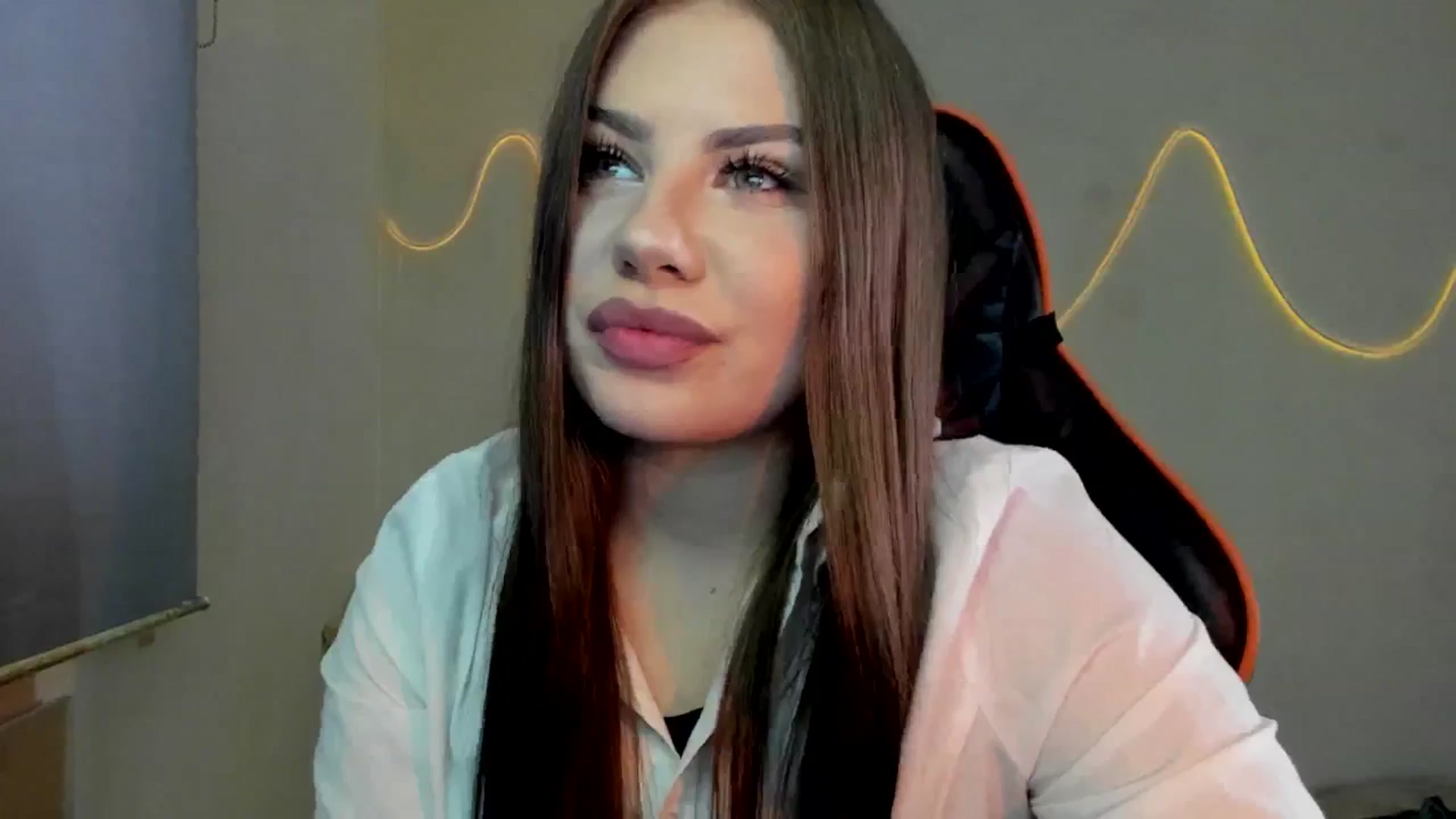 Gallery image thumbnail from FlyingDream's myfreecams stream on, 09/11/2025, 13:34 image 4 of 20