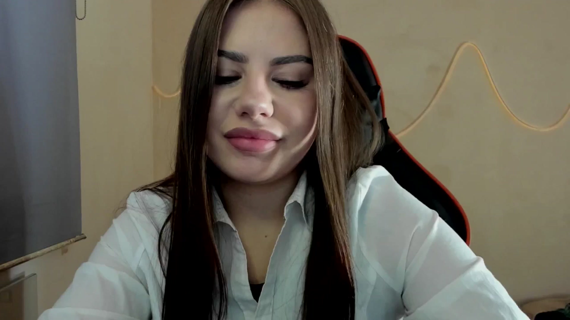 Gallery image thumbnail from FlyingDream's myfreecams stream on, 09/11/2025, 14:19 image 8 of 20