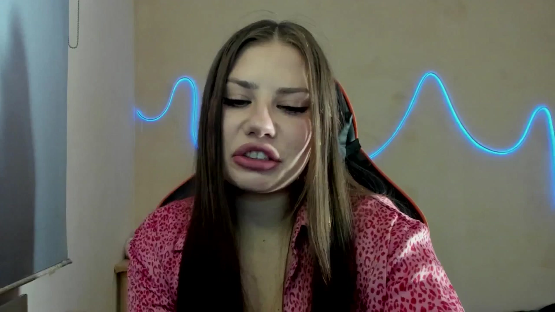 Gallery image thumbnail from FlyingDream's myfreecams stream on, 09/12/2025, 14:21 image 12 of 20
