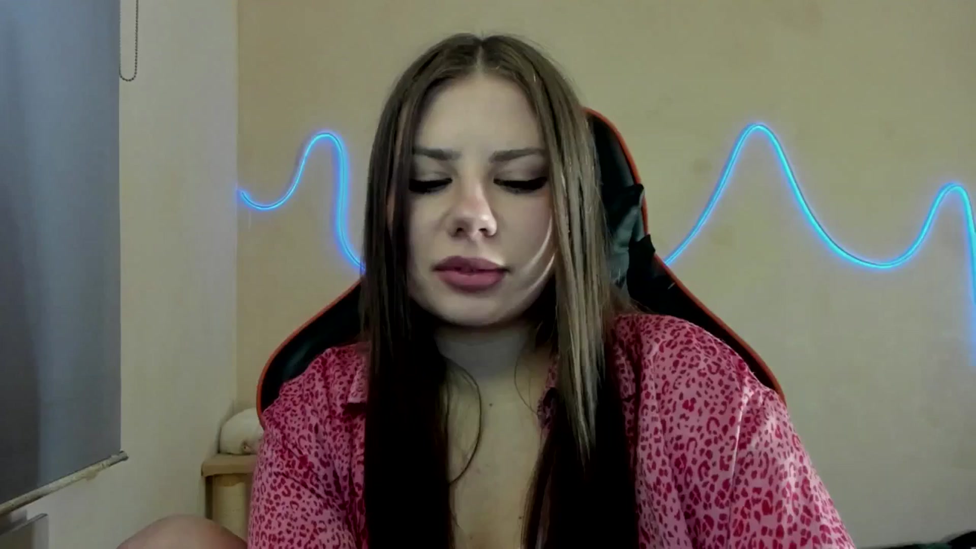 Gallery image thumbnail from FlyingDream's myfreecams stream on, 09/12/2025, 14:21 image 18 of 20