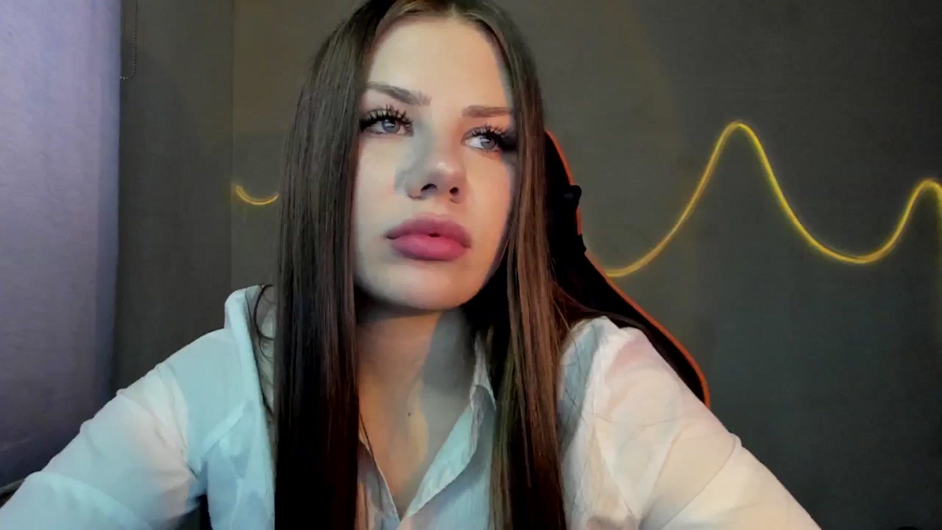 Gallery image thumbnail from FlyingDream's myfreecams stream on, 09/13/2025, 08:35 image 7 of 20