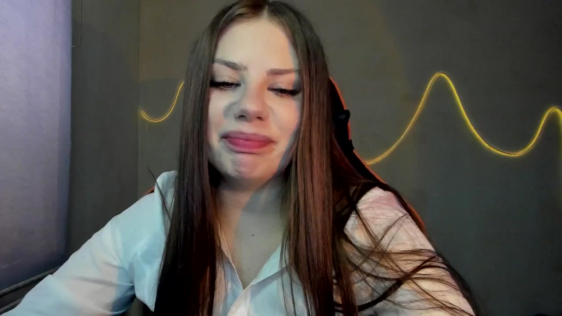 Gallery image thumbnail from FlyingDream's myfreecams stream on, 09/13/2025, 08:35 image 6 of 20