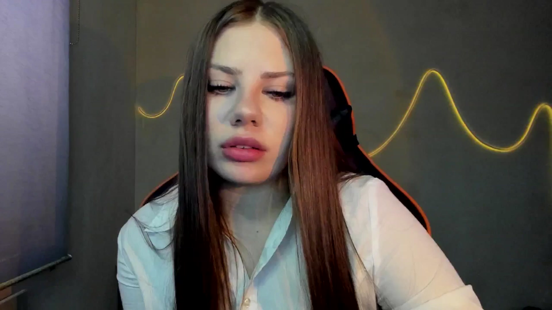 Gallery image thumbnail from FlyingDream's myfreecams stream on, 09/13/2025, 08:35 image 18 of 20