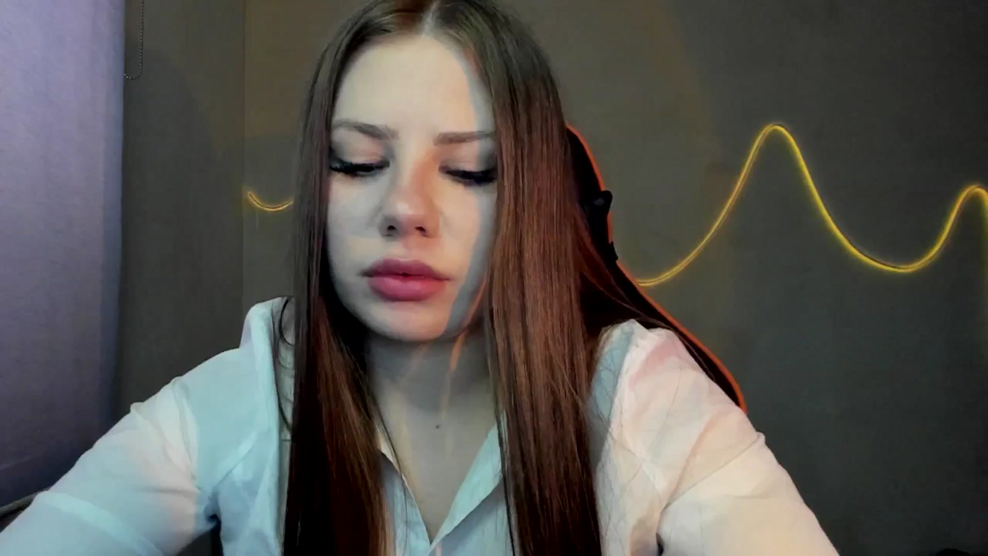 Gallery image thumbnail from FlyingDream's myfreecams stream on, 09/13/2025, 08:35 image 10 of 20