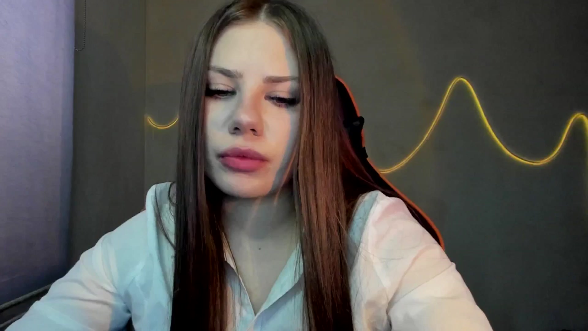 Gallery image thumbnail from FlyingDream's myfreecams stream on, 09/13/2025, 08:35 image 8 of 20