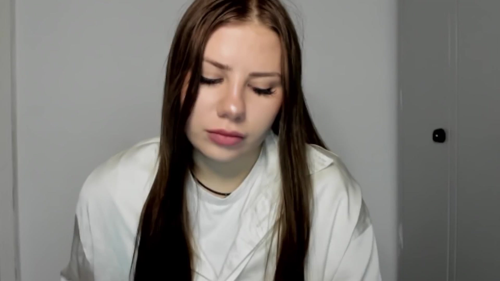 Gallery image thumbnail from FlyingDream's myfreecams stream on, 09/24/2025, 12:22 image 8 of 20