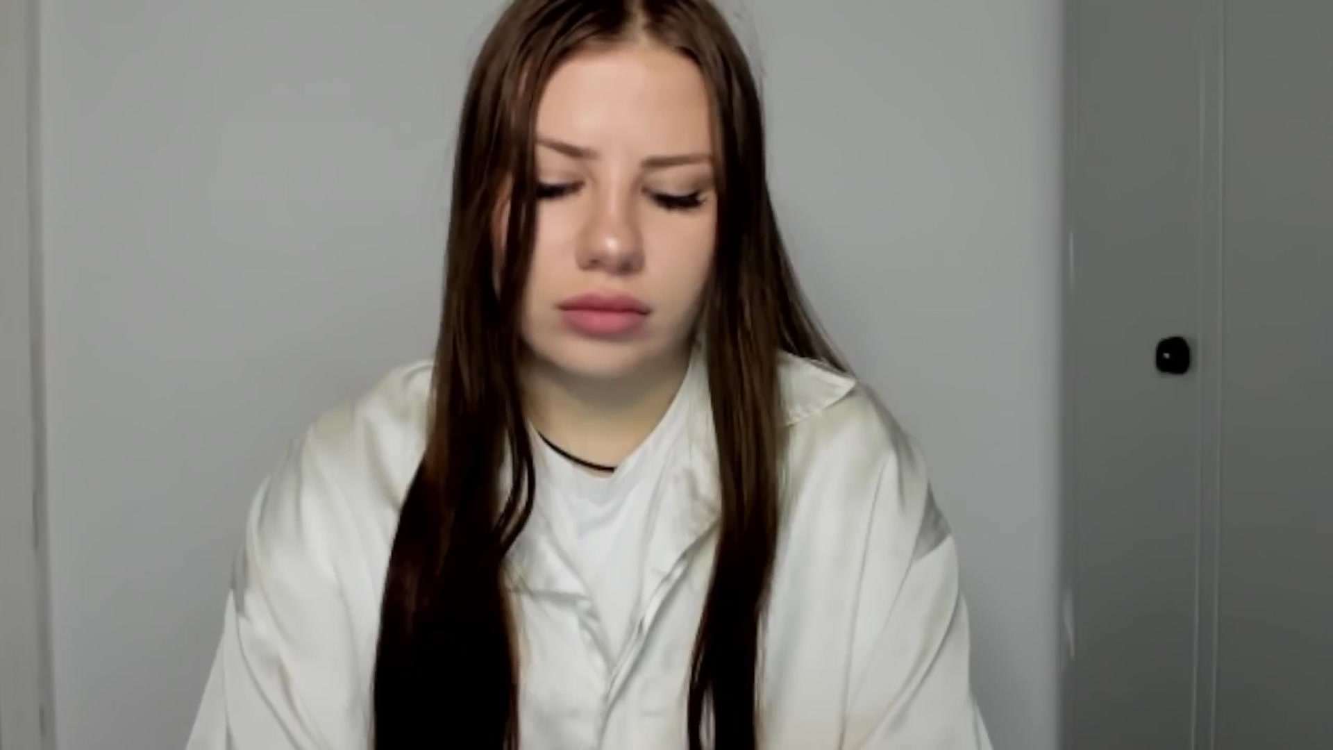 Gallery image thumbnail from FlyingDream's myfreecams stream on, 09/24/2025, 12:22 image 9 of 20