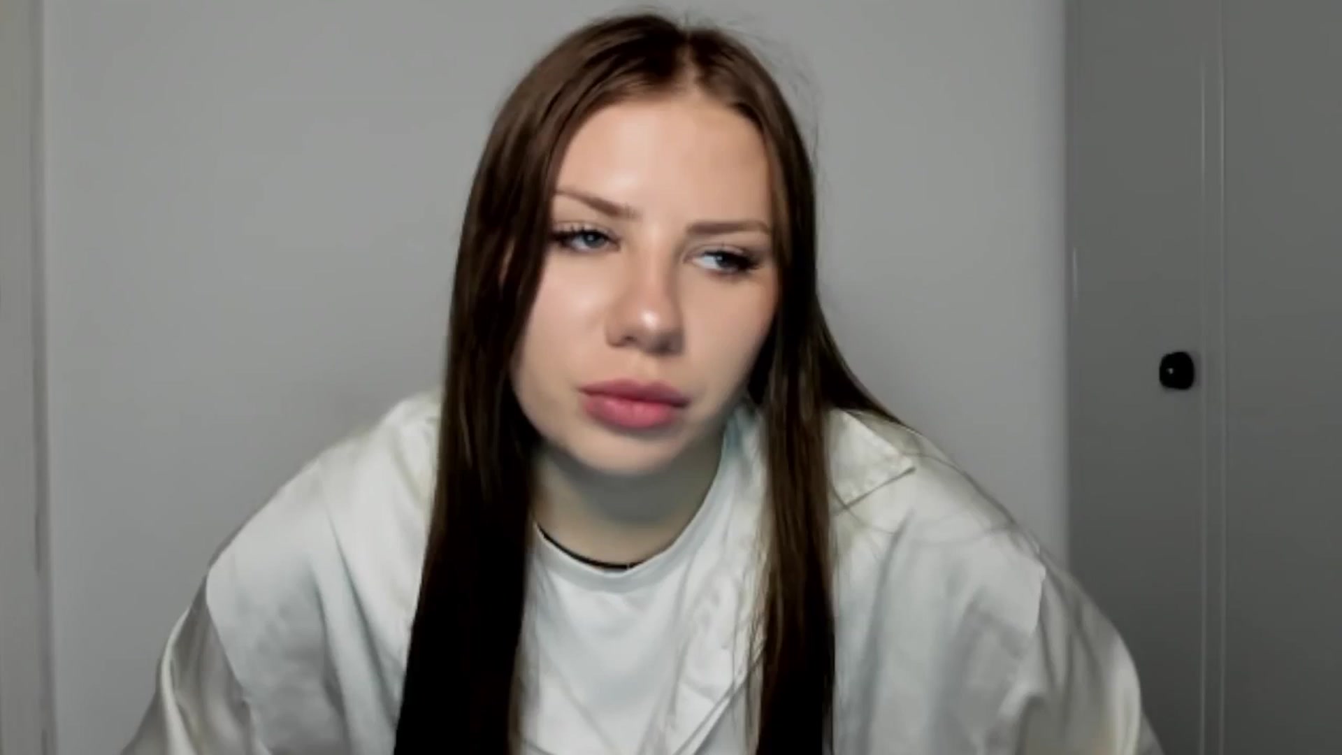 Gallery image thumbnail from FlyingDream's myfreecams stream on, 09/24/2025, 12:22 image 3 of 20