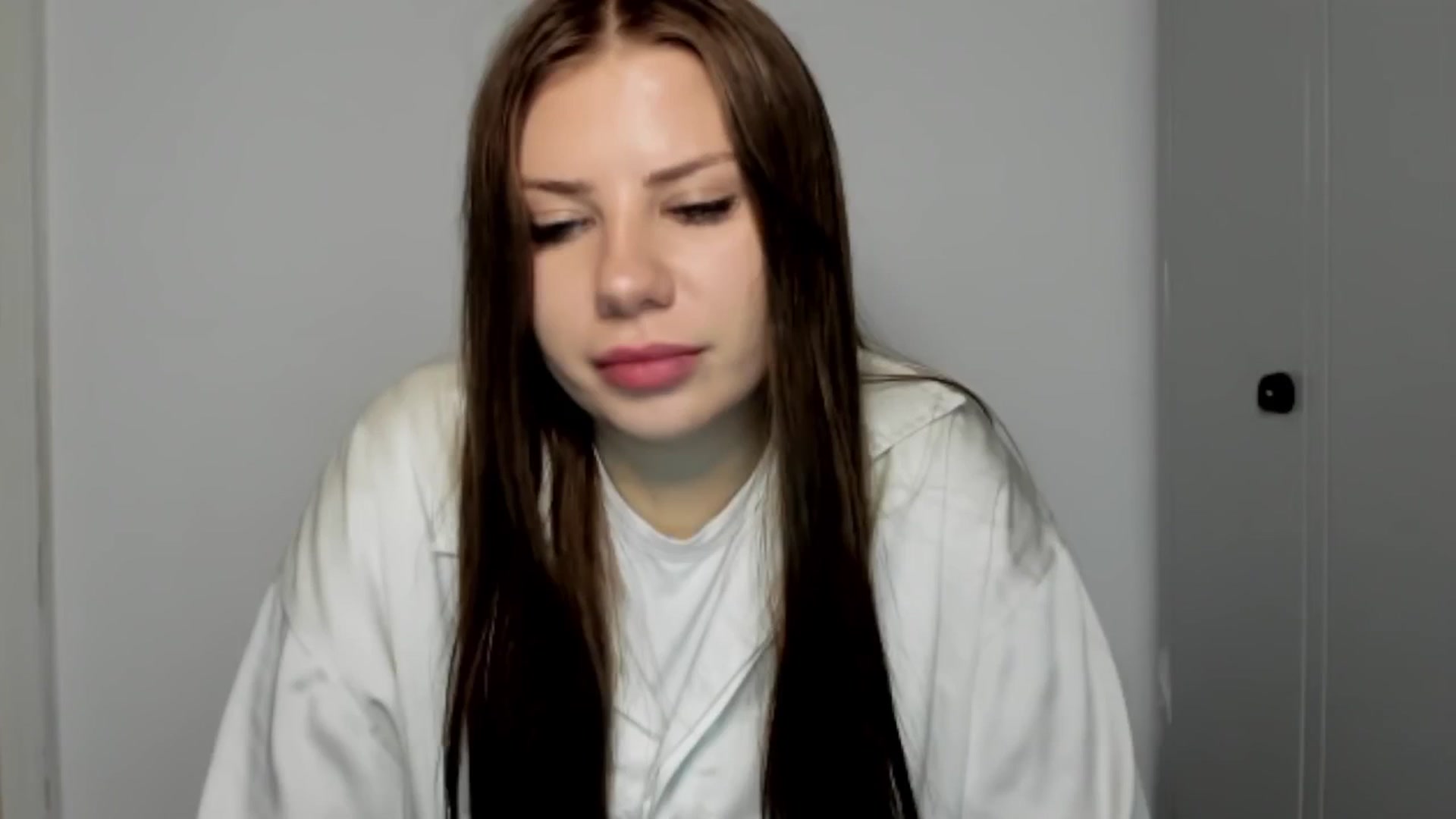 Gallery image thumbnail from FlyingDream's myfreecams stream on, 09/24/2025, 13:24 image 19 of 20